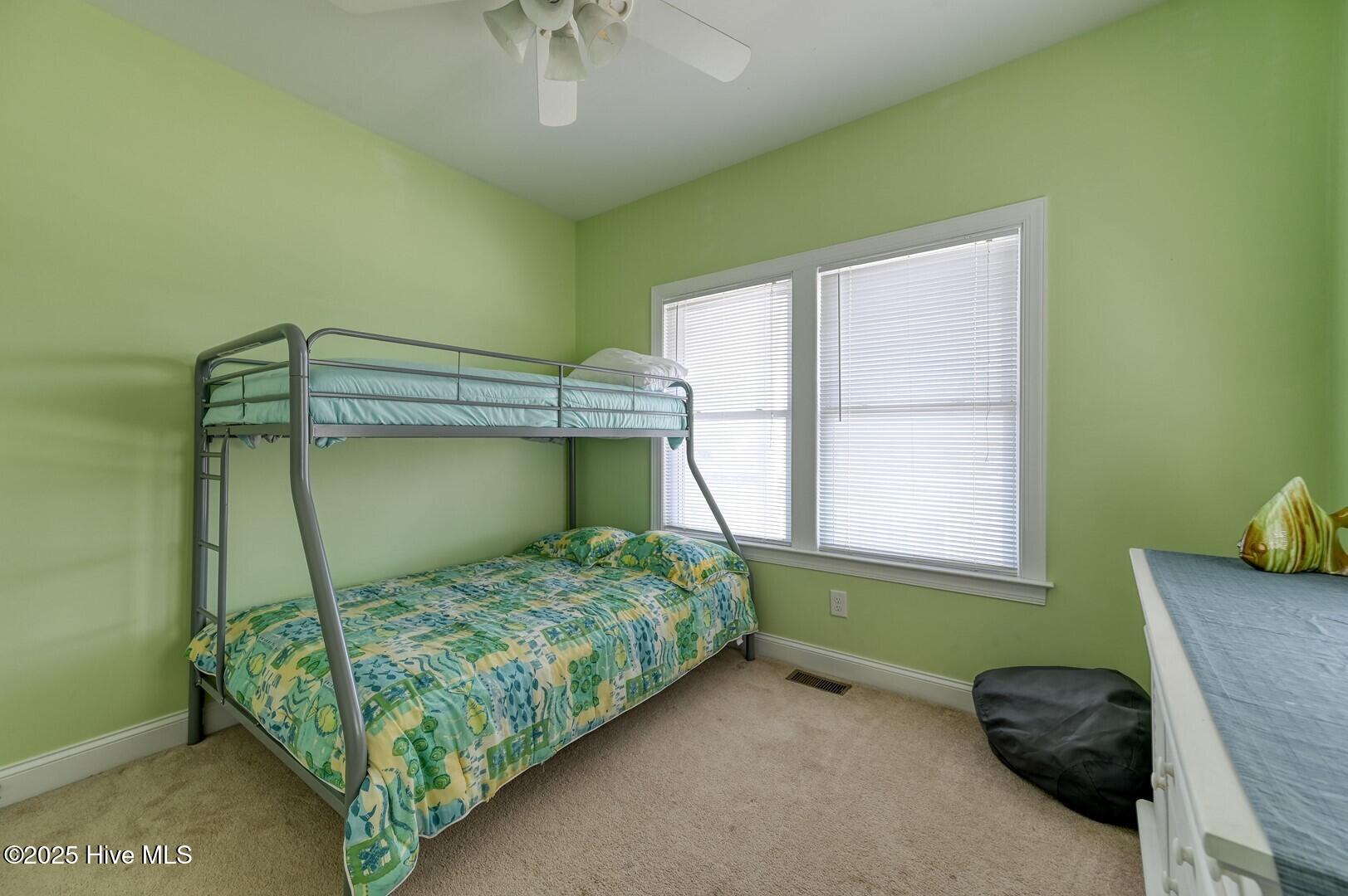 100496177 | Photo 24