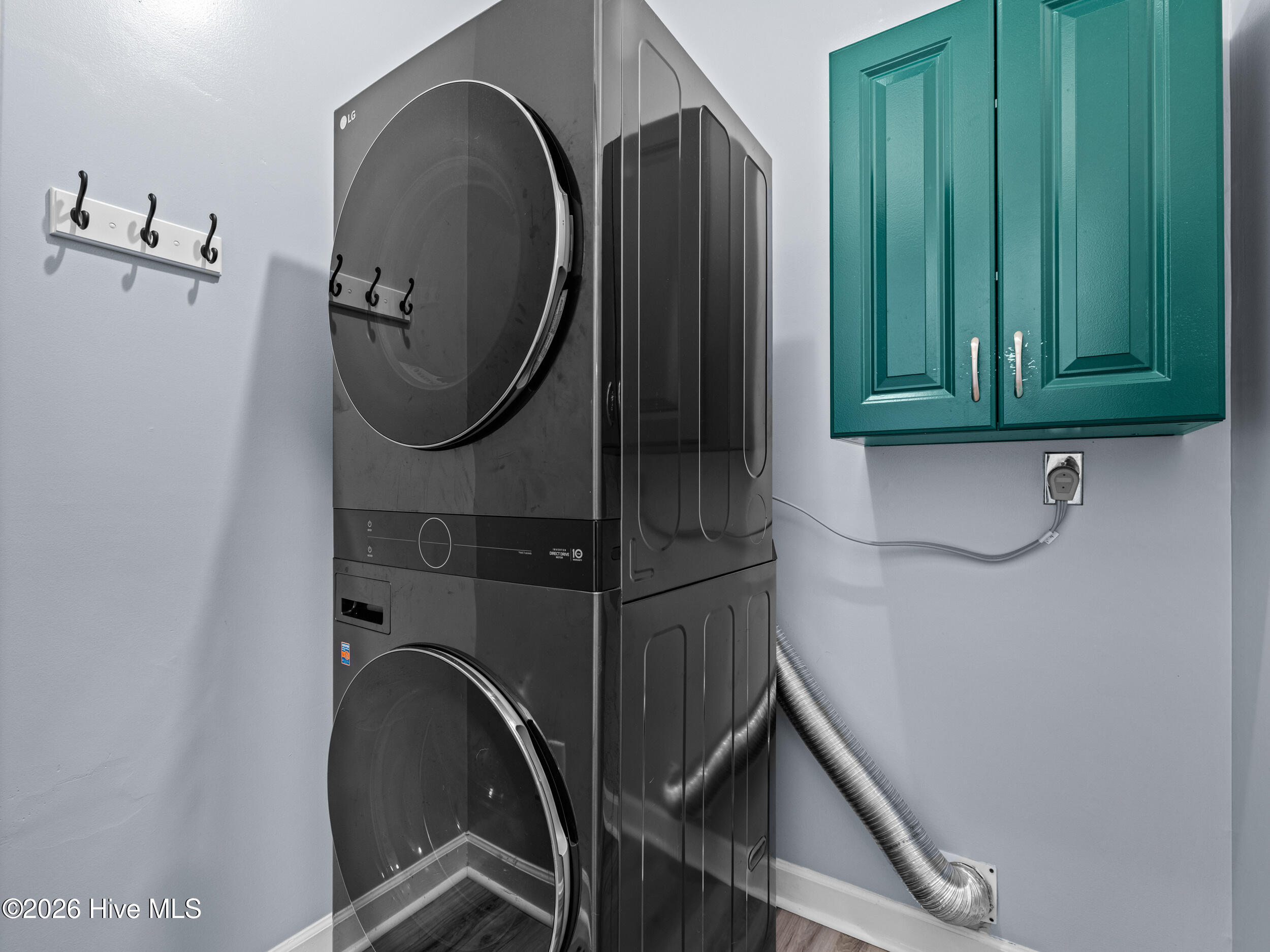 100555942 | Photo 59