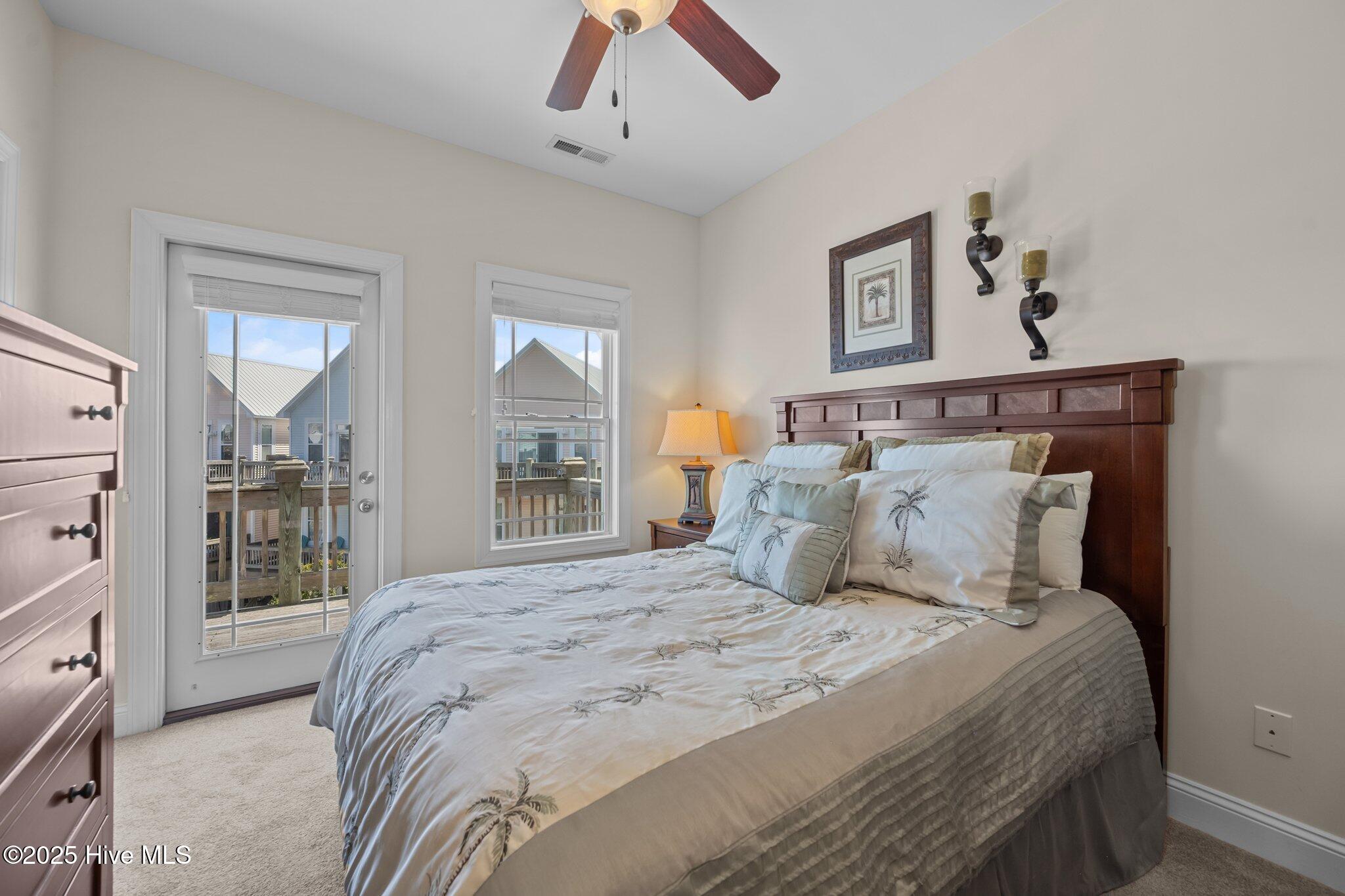 100515598 | Photo 16