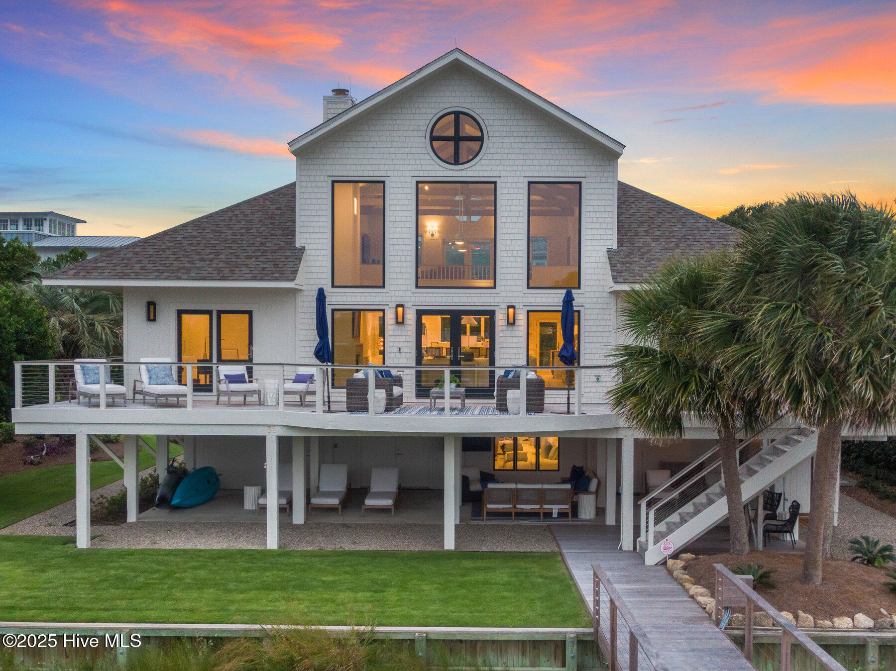 100530519 | Photo 76