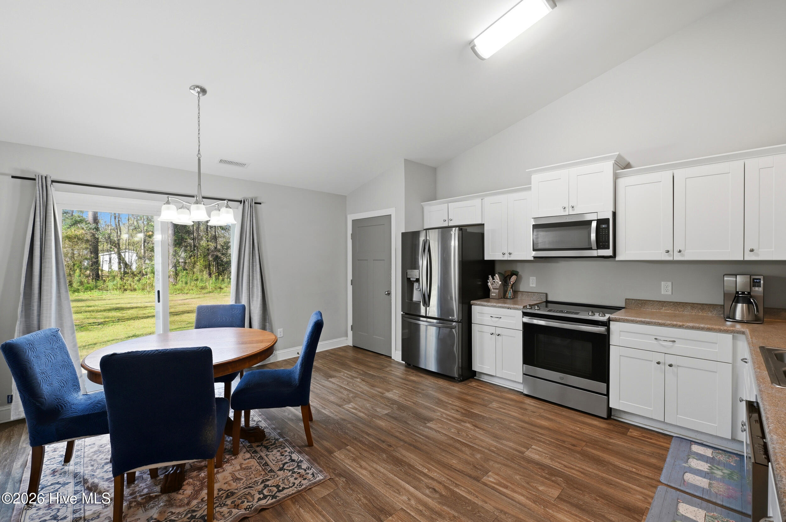 107 Milam Court, Burgaw, NC 28425 – photo 9: 9_107_milam_ct_009