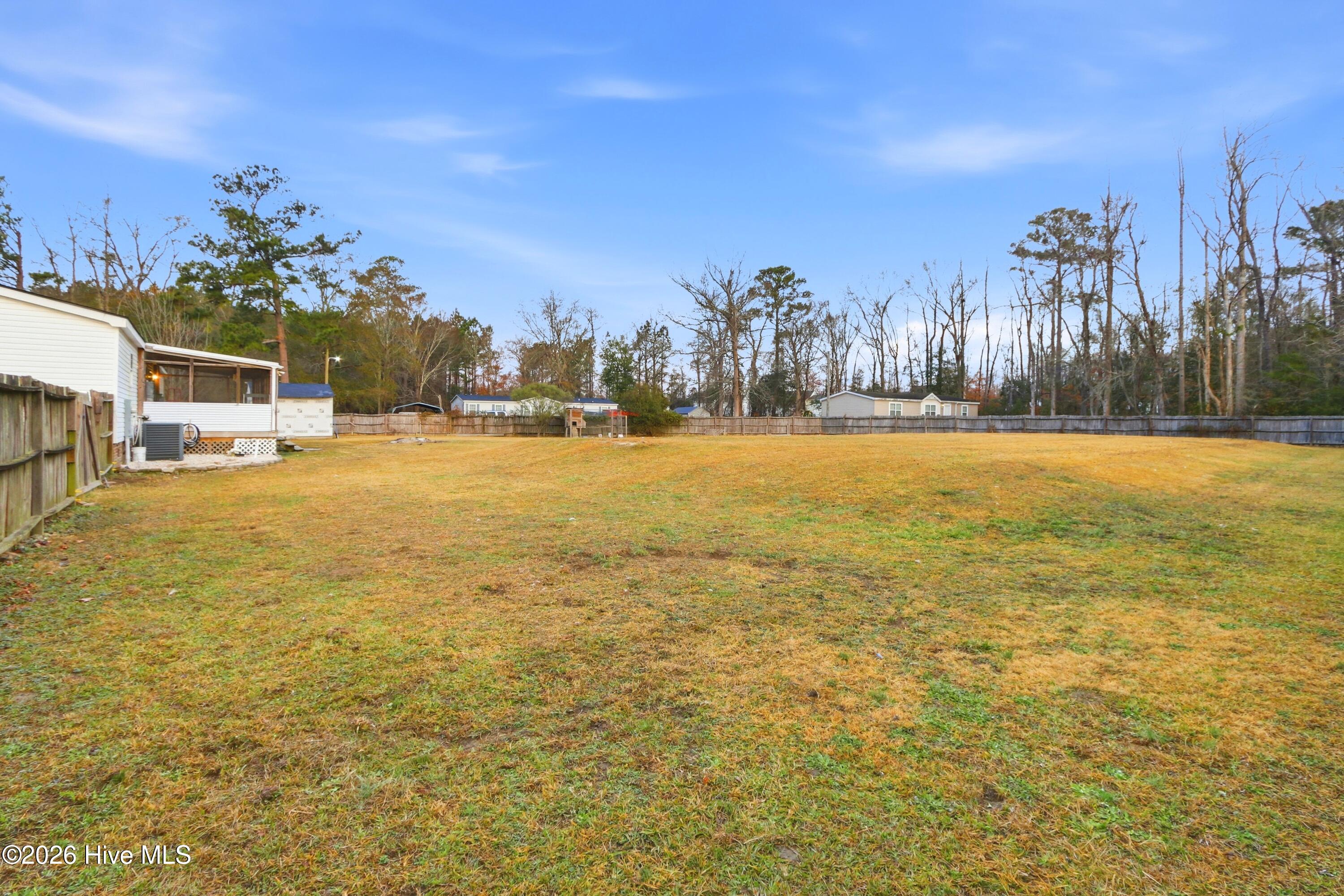 100548935 | Photo 47