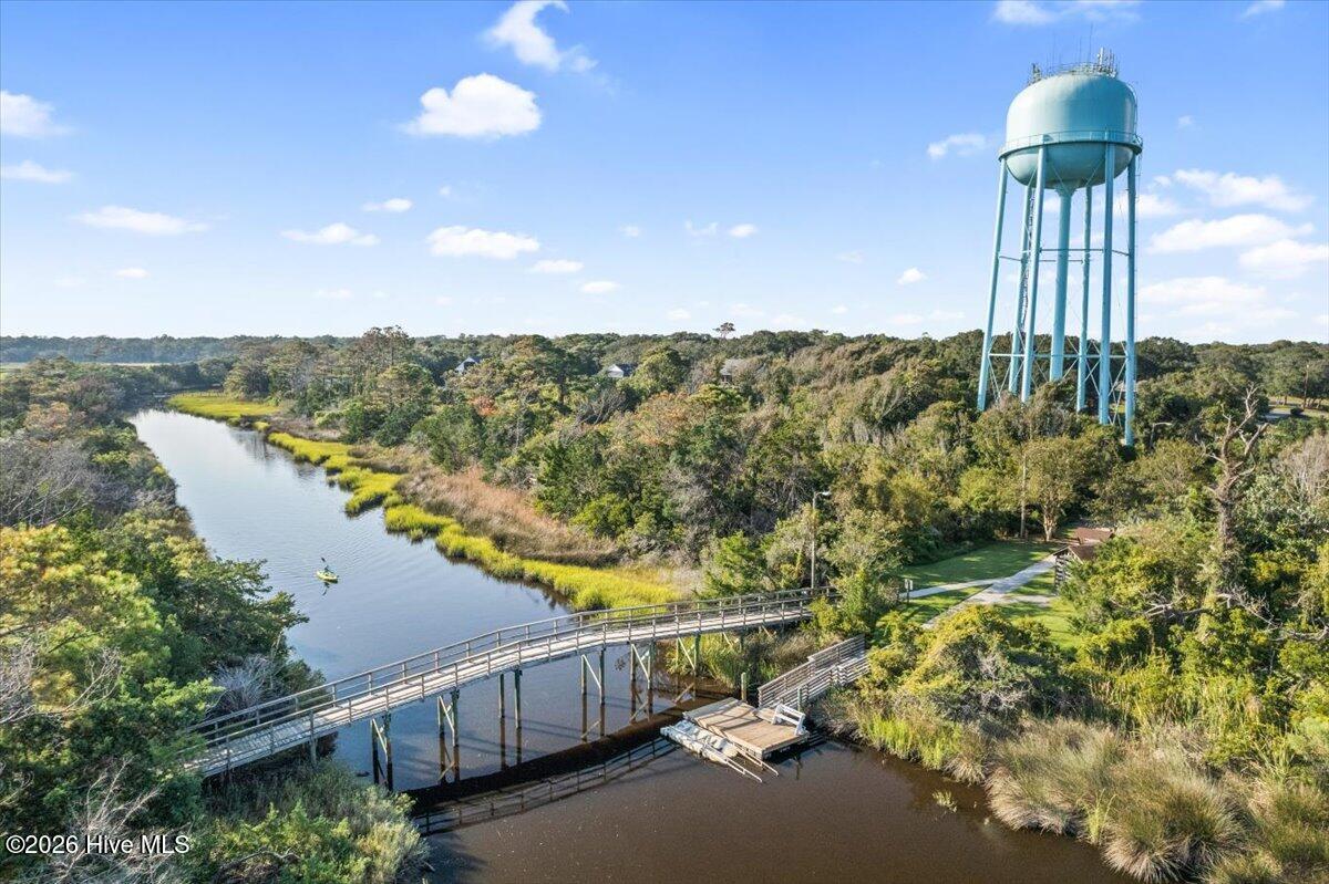 100549937 | Photo 47