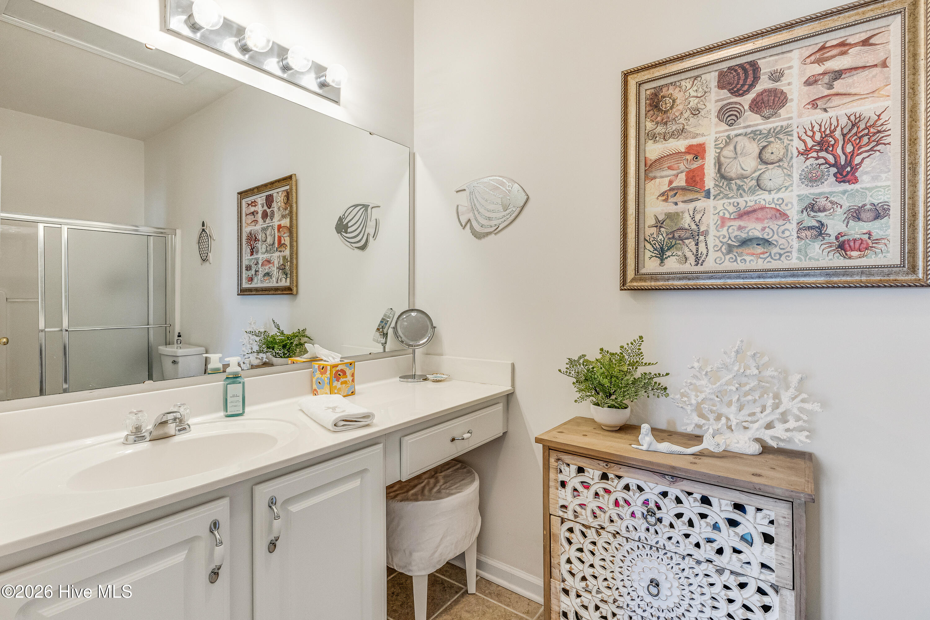 100564736 | Photo 23