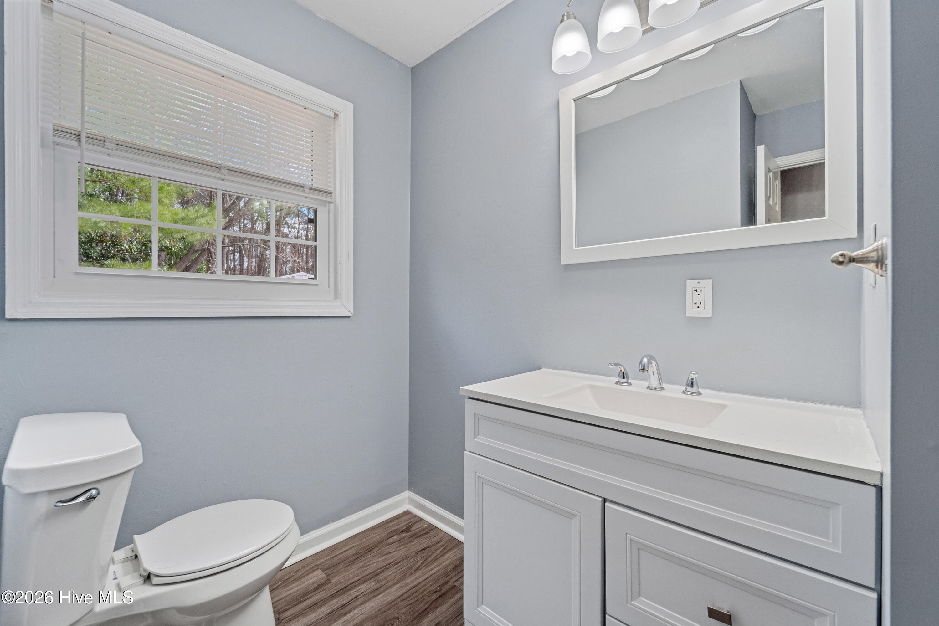 100557245 | Photo 20