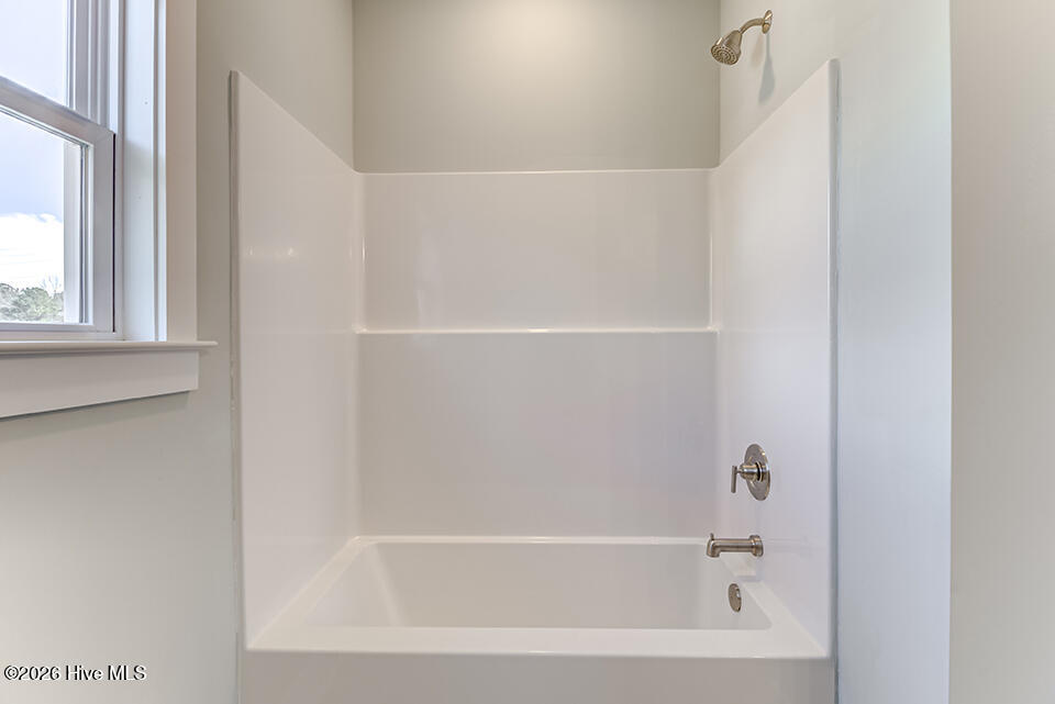 100557404 | Photo 16