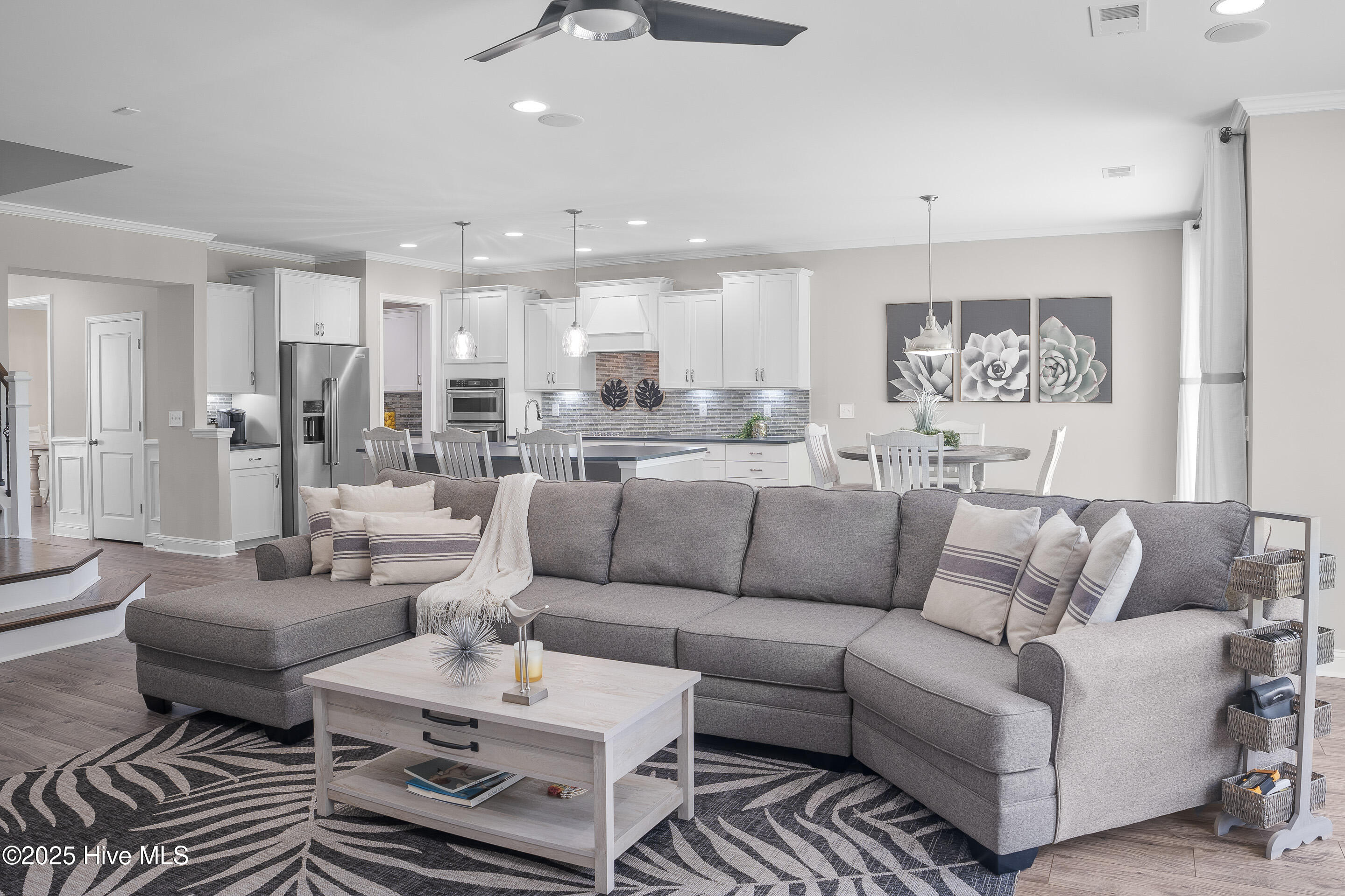 100526662 | Photo 22