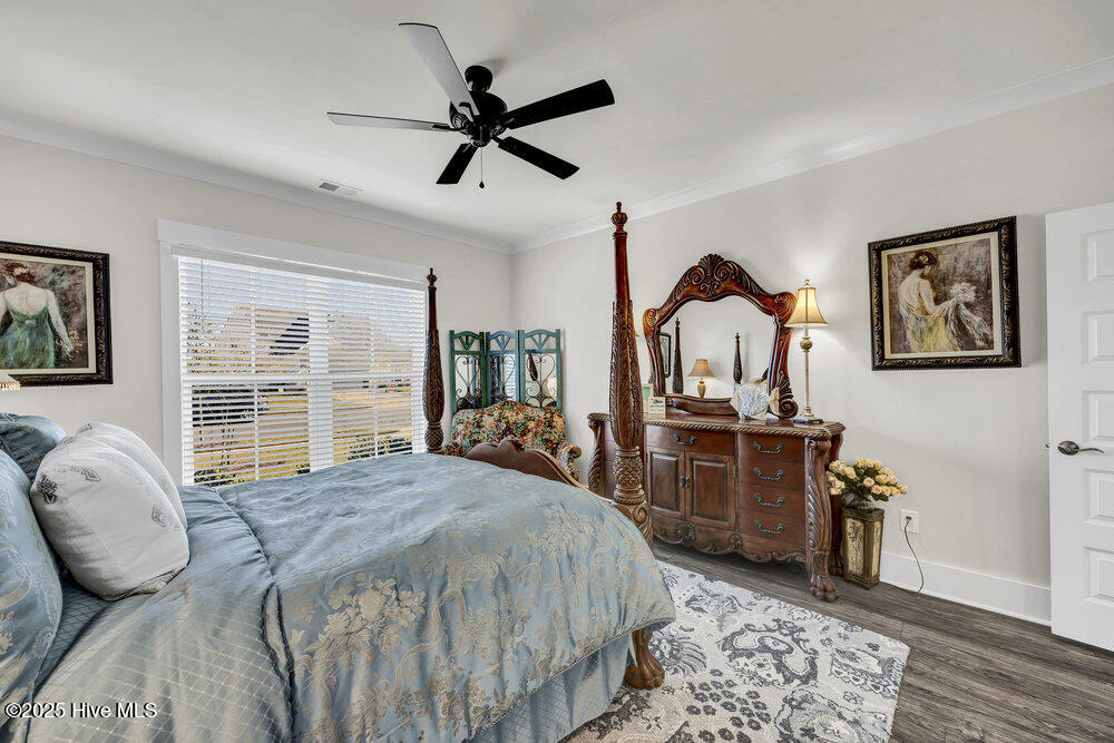 100540446 | Photo 33