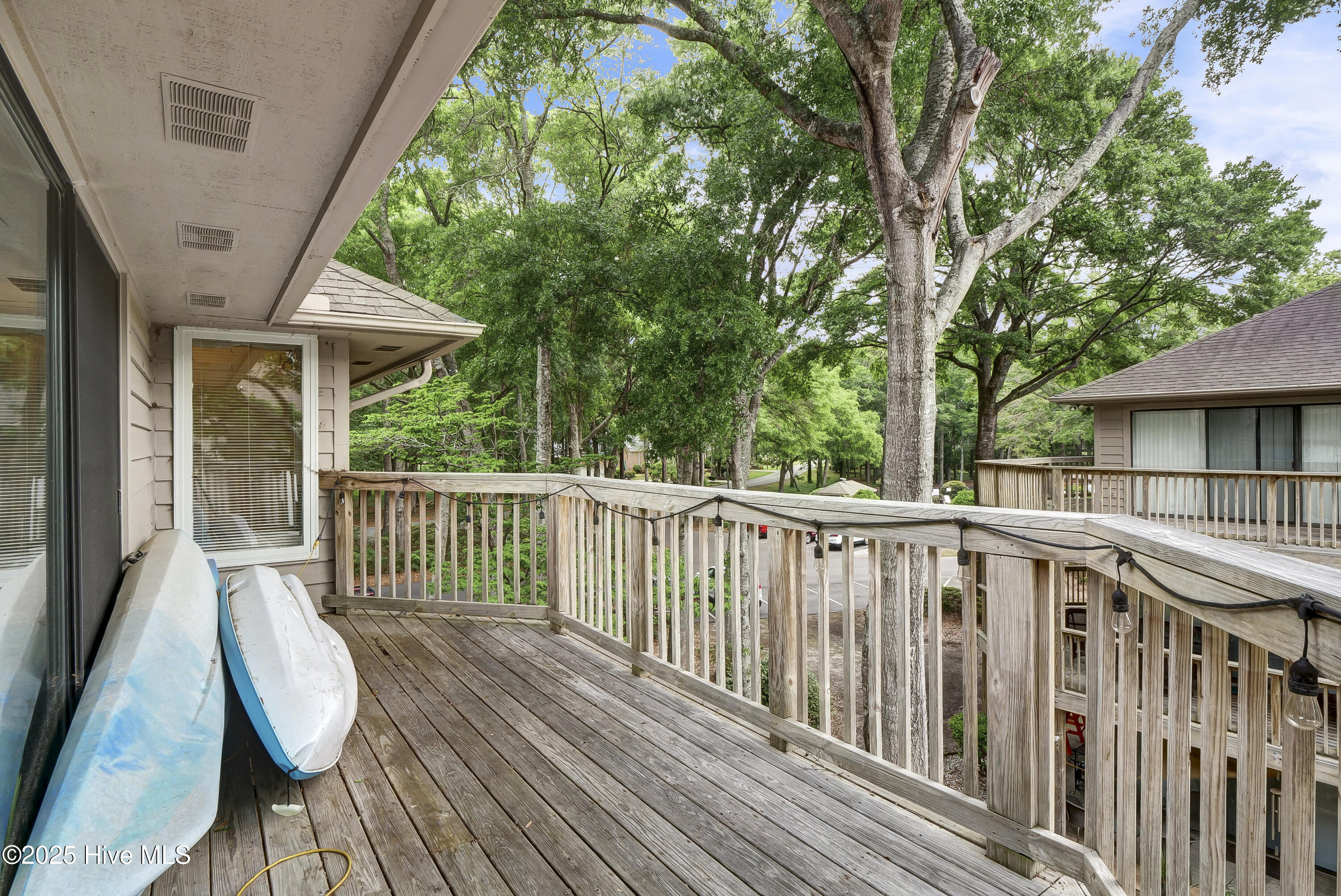 100508575 | Photo 27