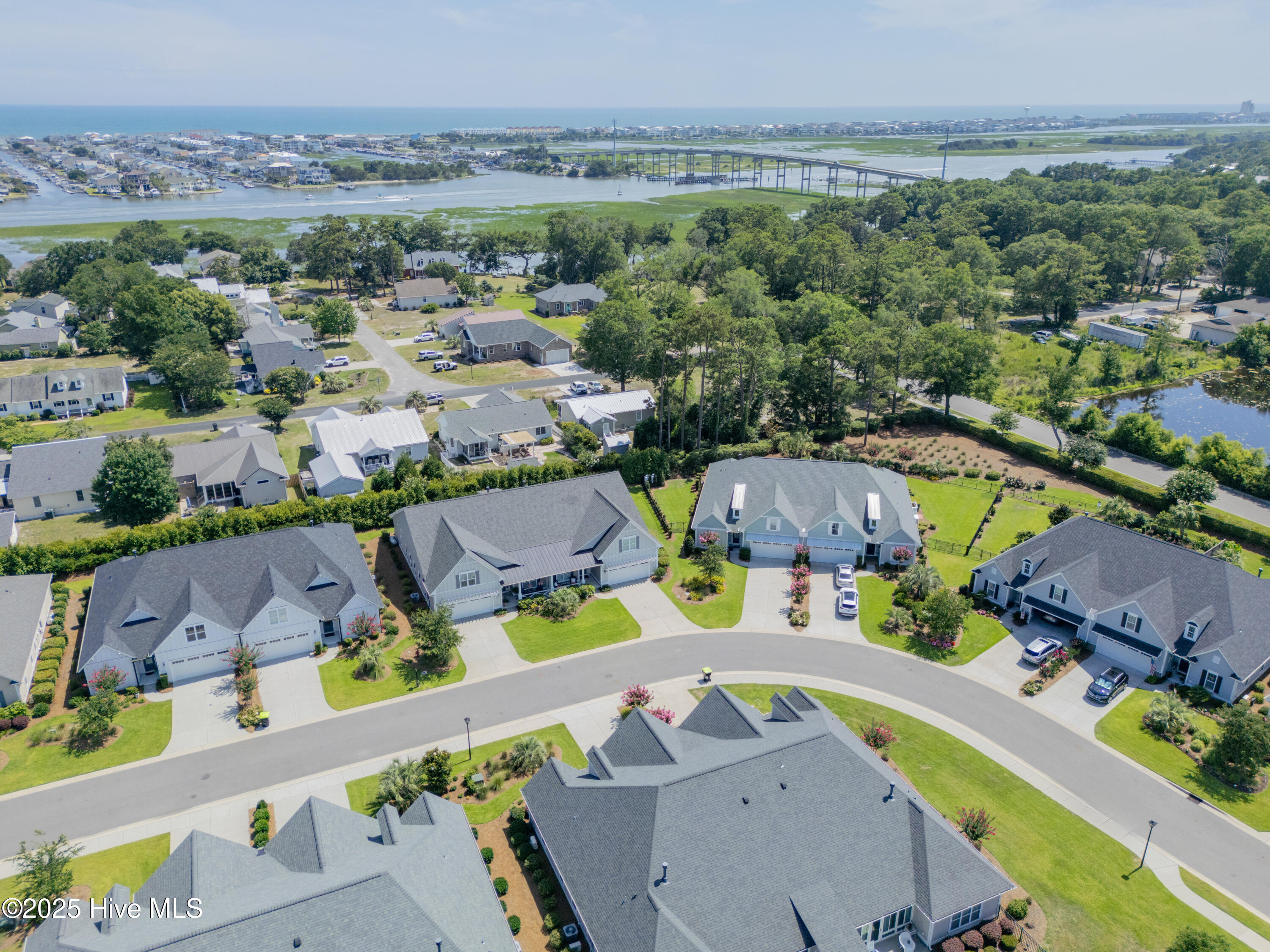 100515379 | Photo 33