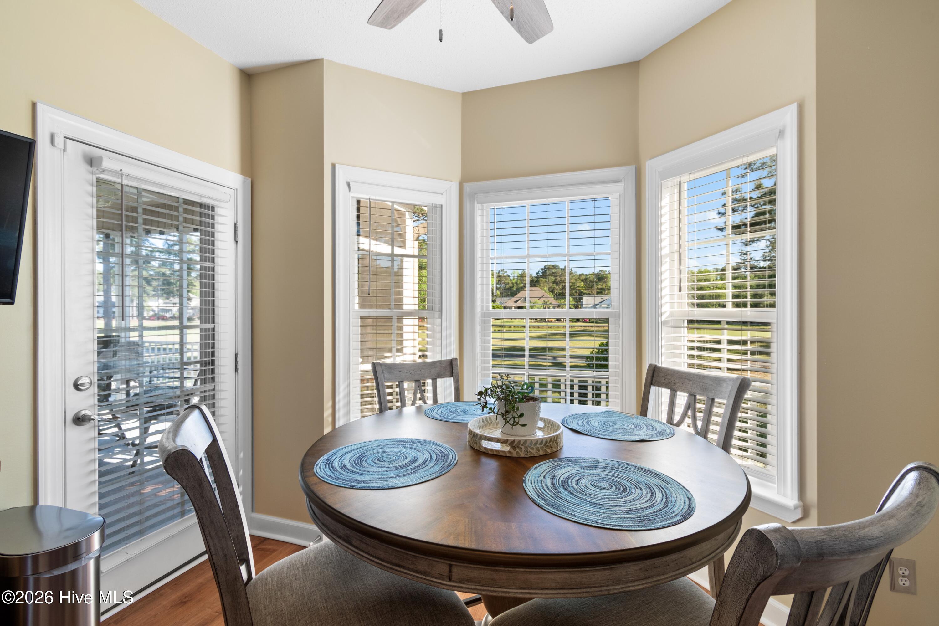 100564906 | Photo 19