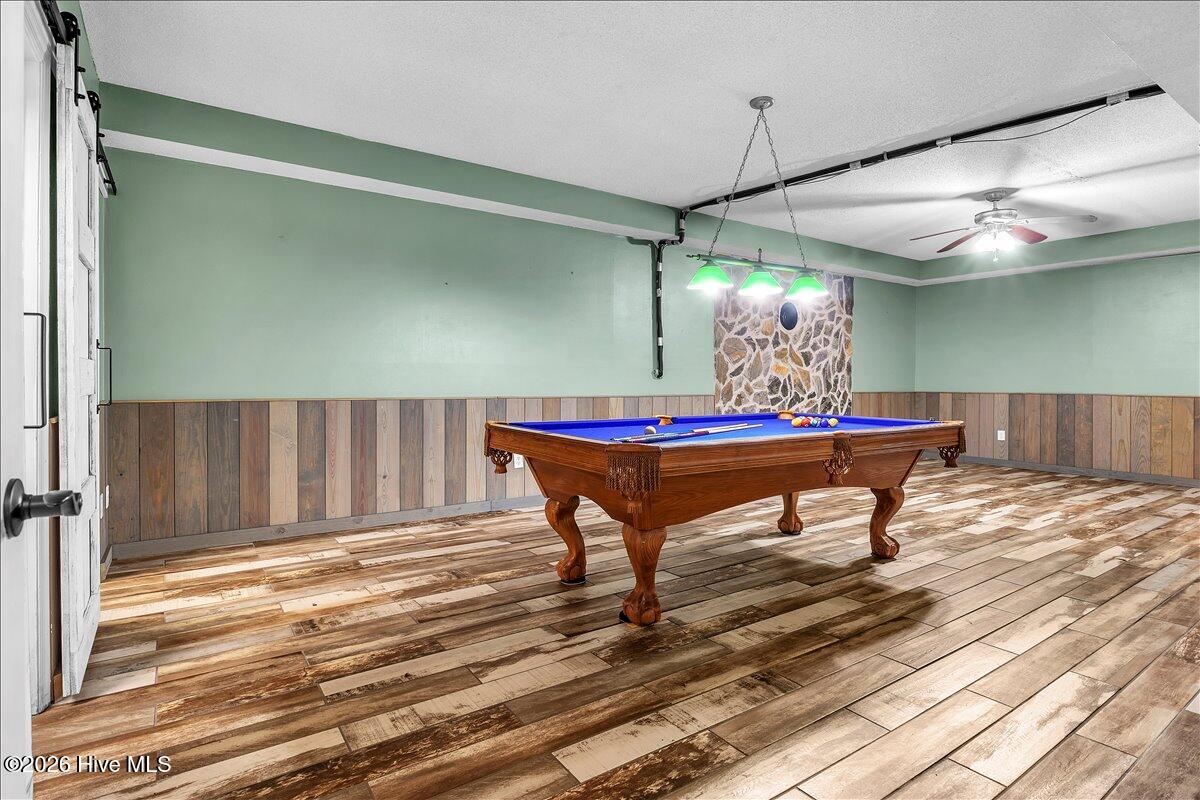 100566130 | Photo 24