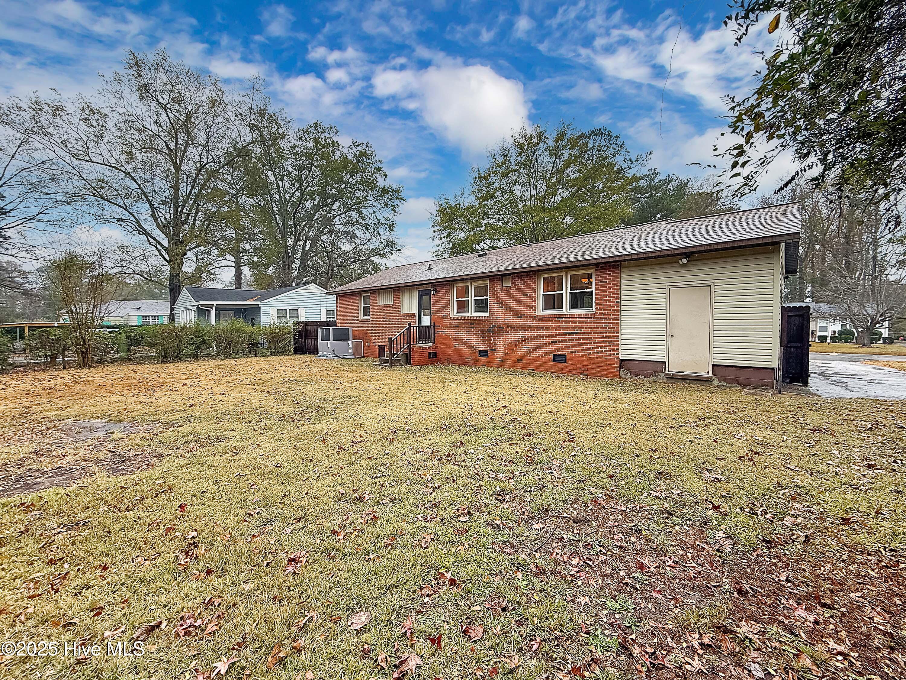 100541900 | Photo 21