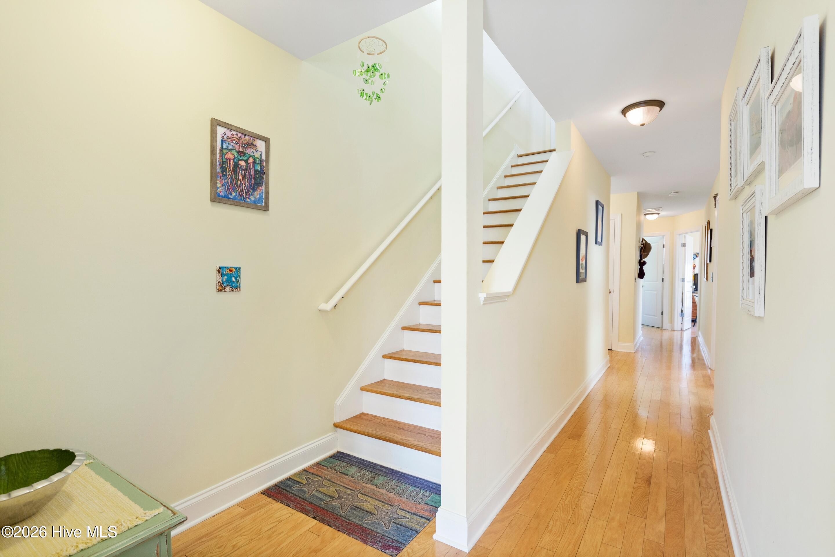 100547501 | Photo 35