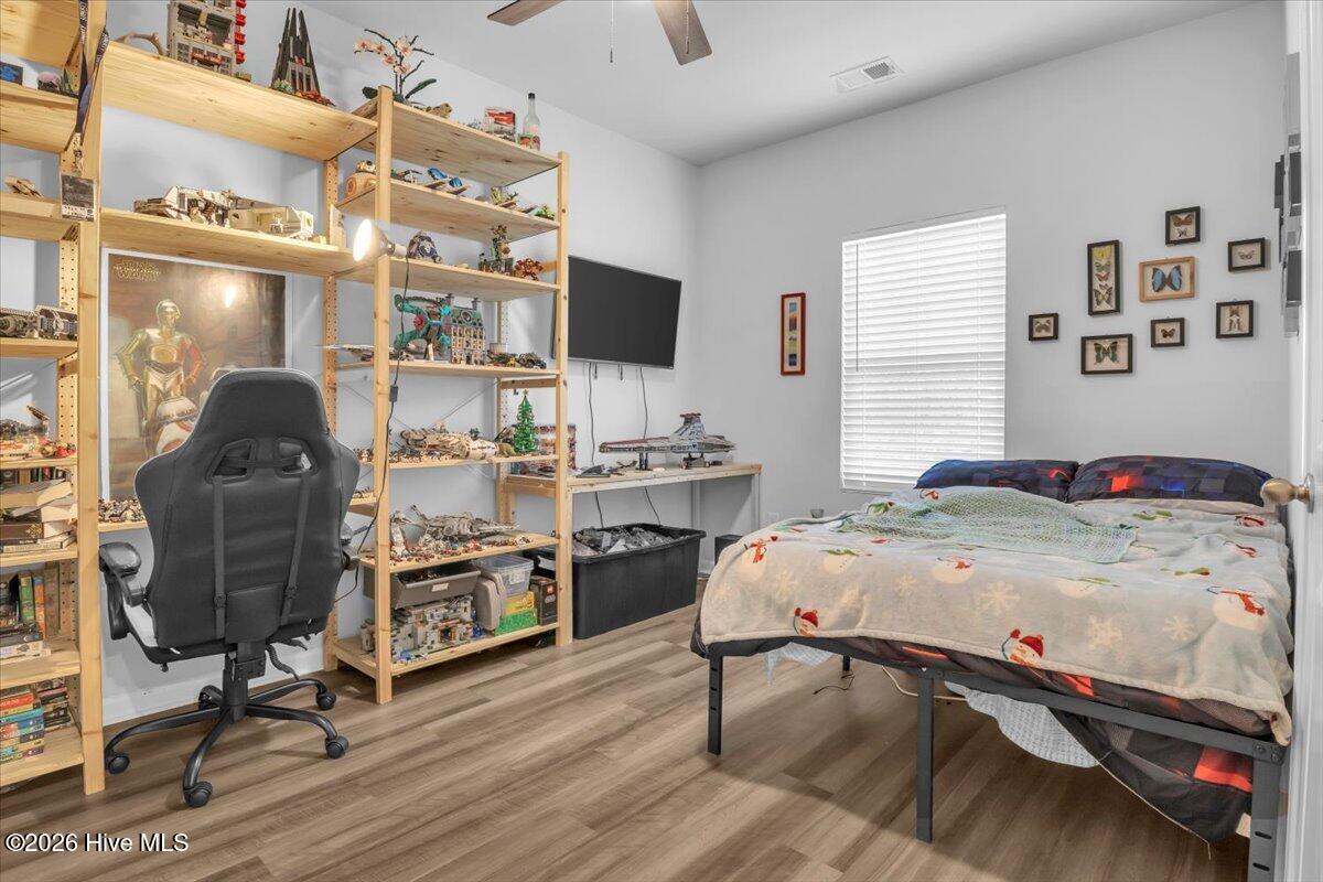 100566058 | Photo 37