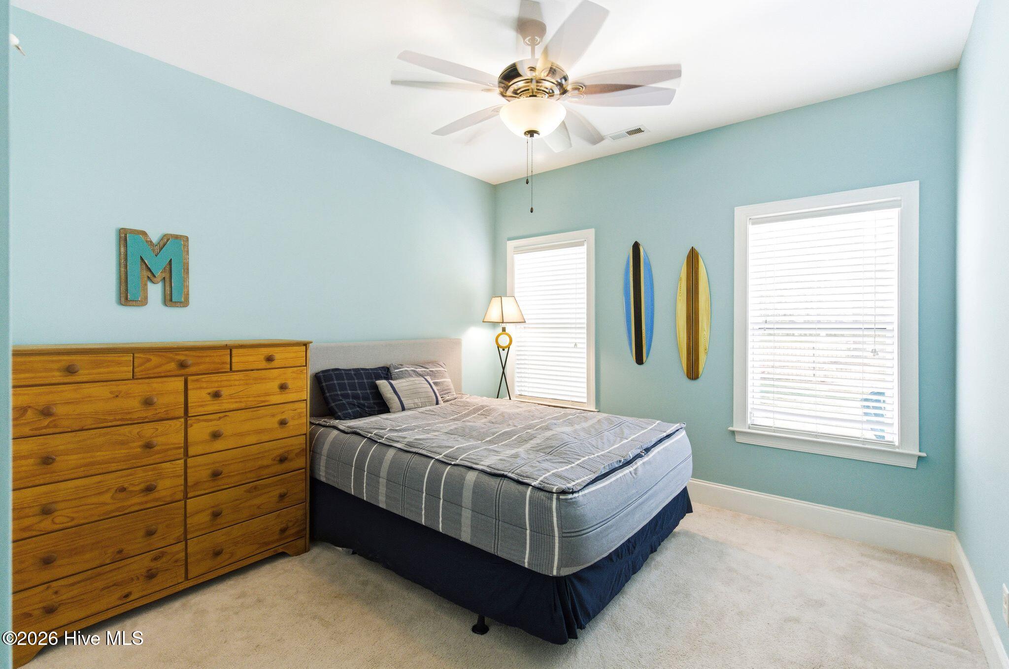 100564498 | Photo 35