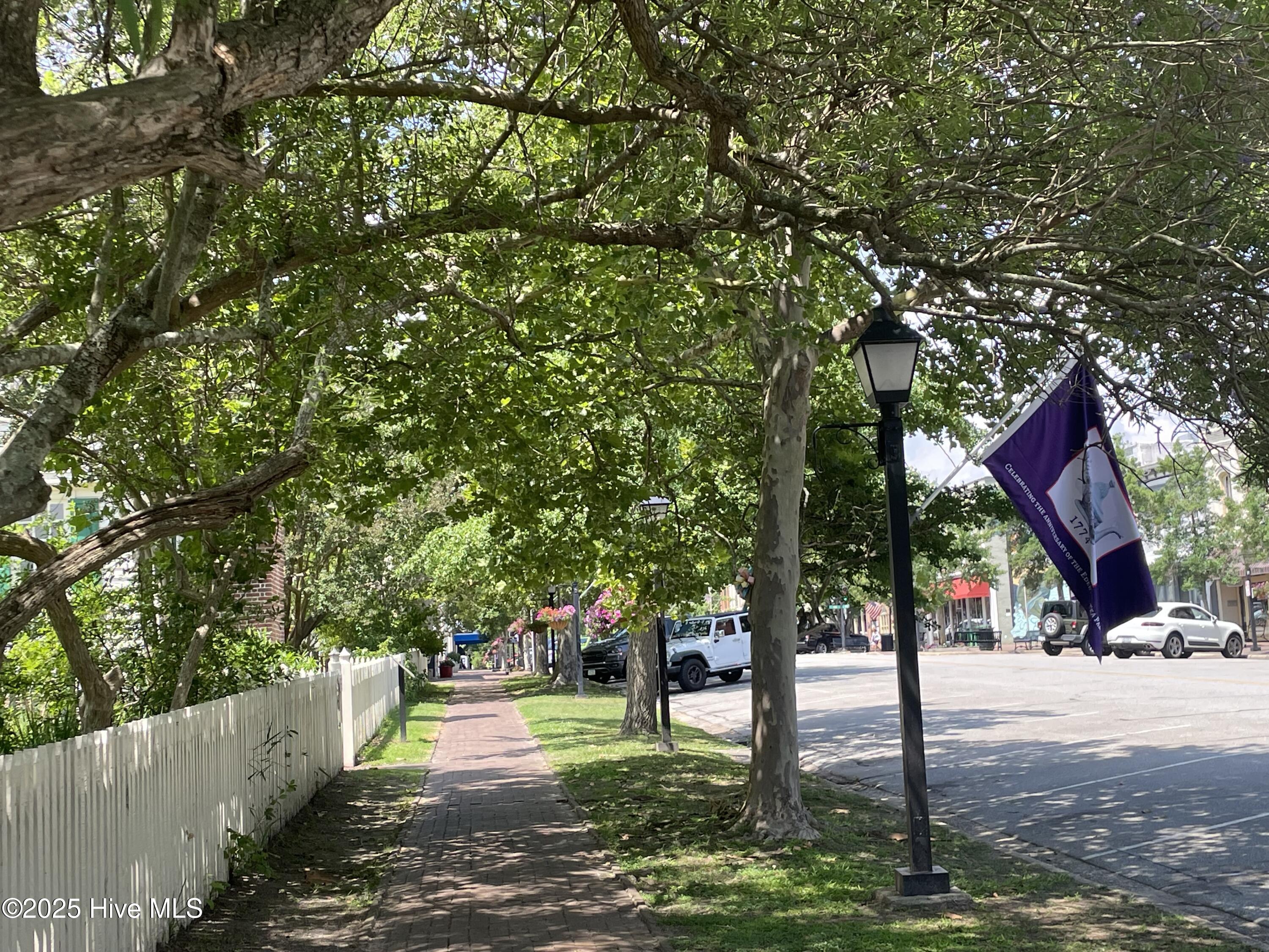 102 W Eden Street, Edenton, NC, 27932