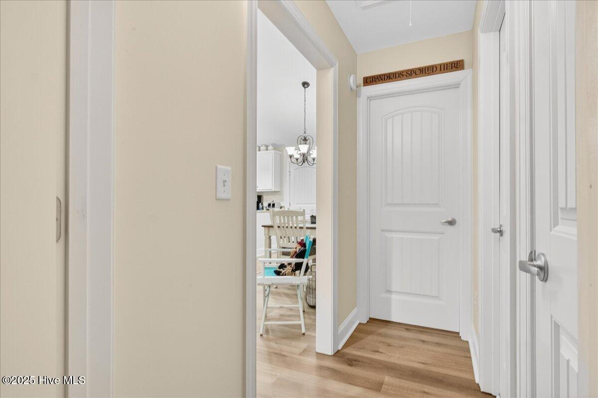 100553447 | Photo 24