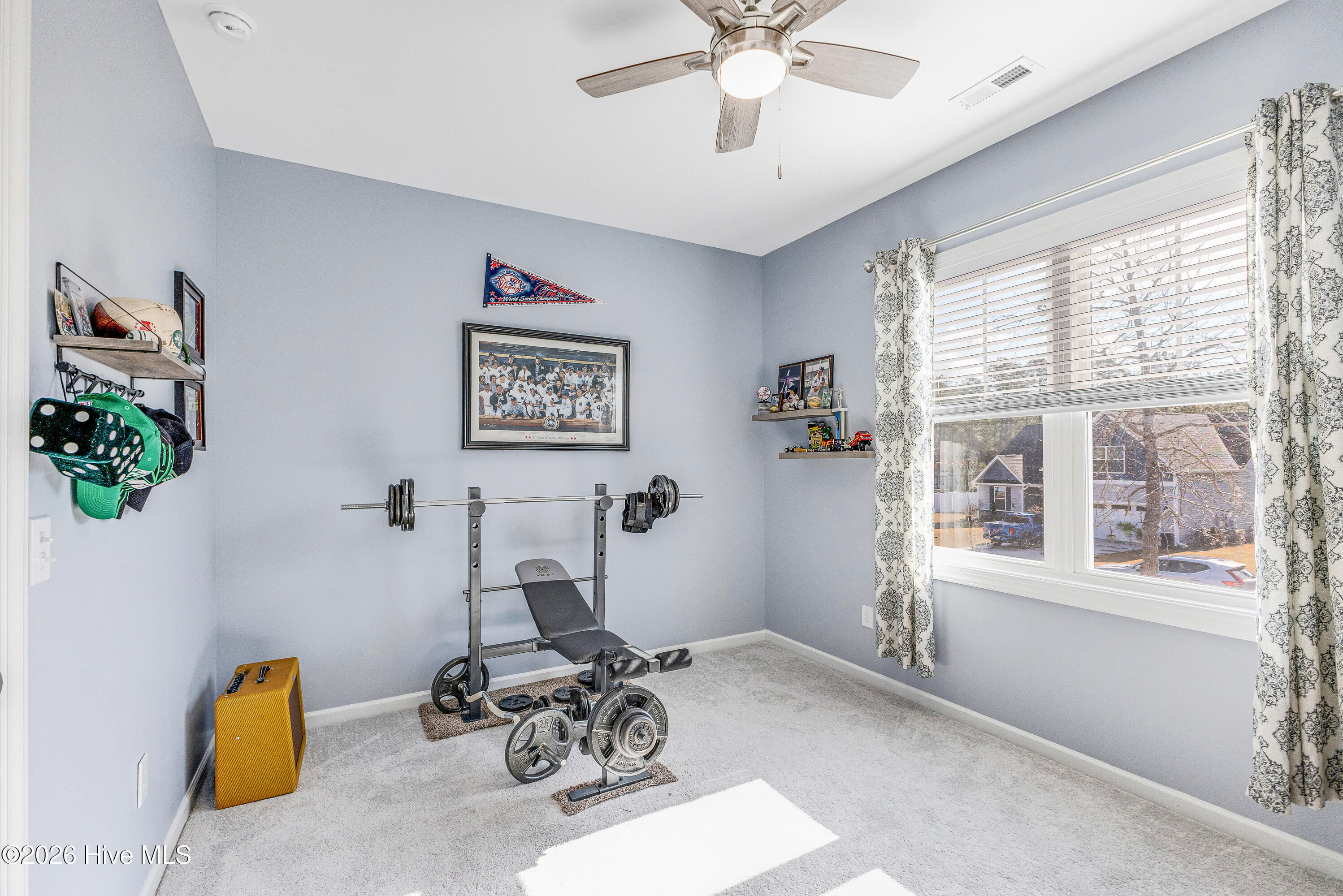 100561290 | Photo 33