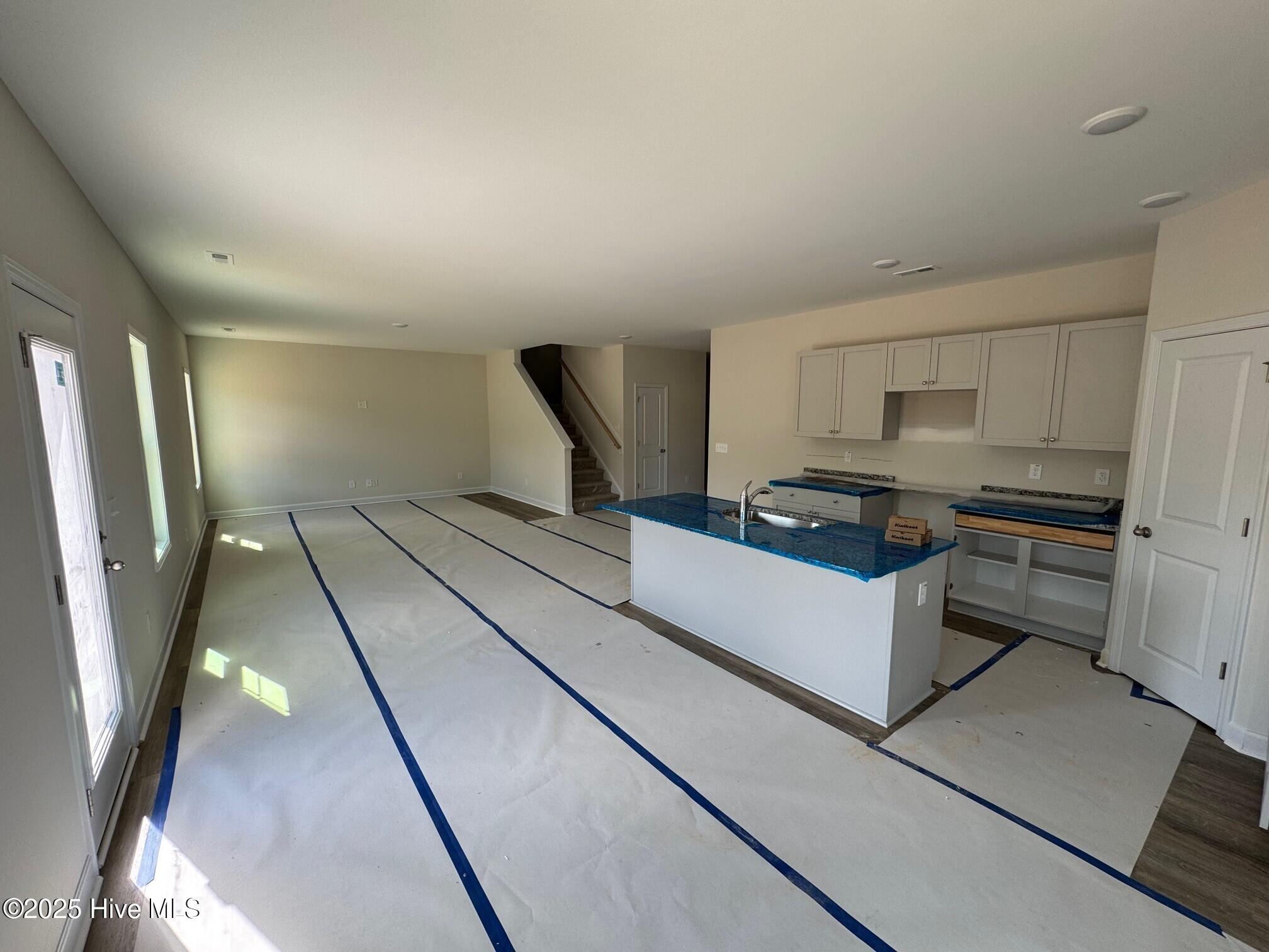 9 19 25 kitchen living