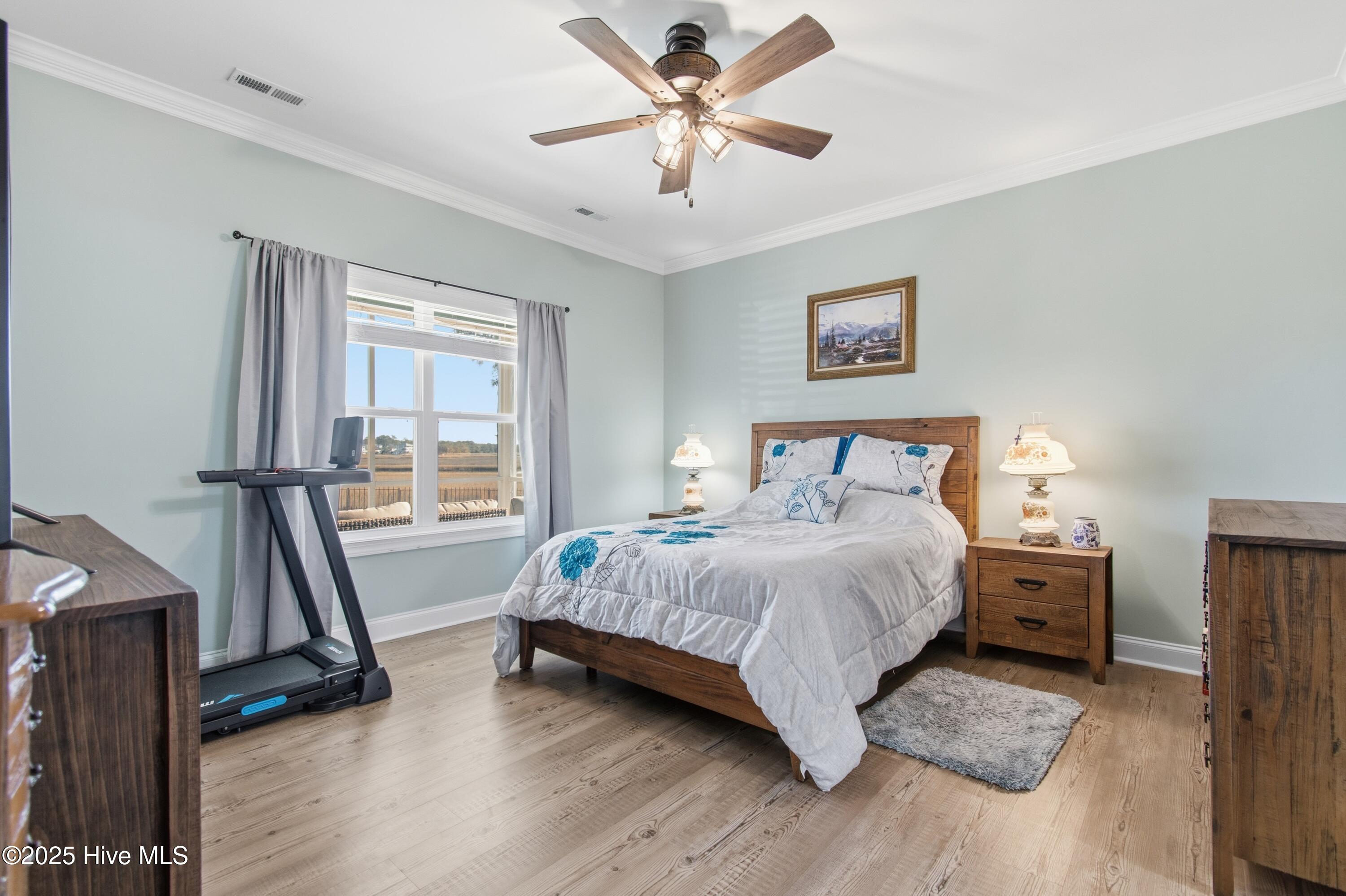 100545993 | Photo 14