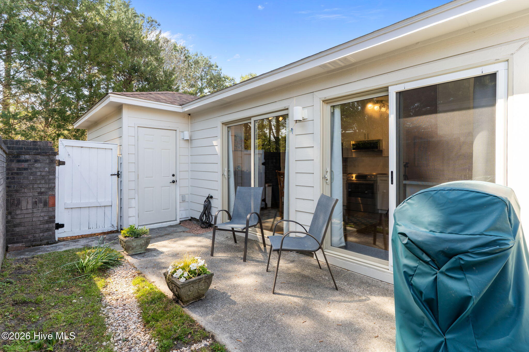 100564364 | Photo 42