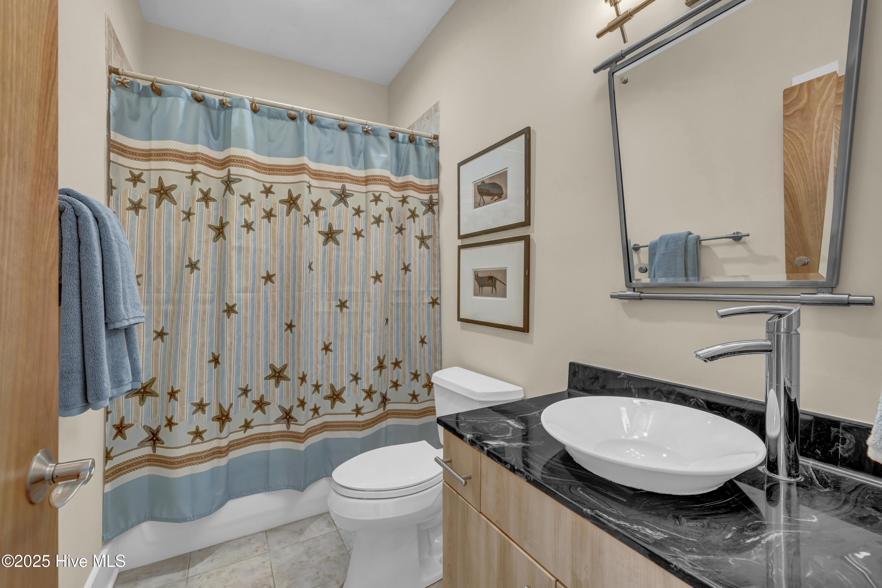 100515880 | Photo 26