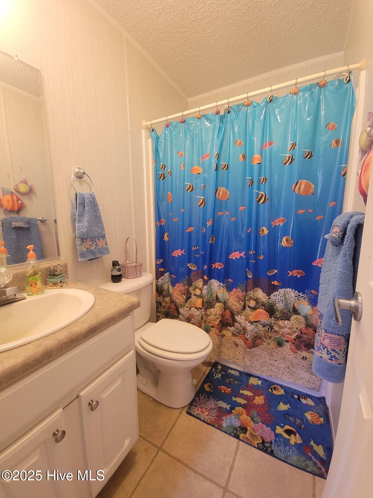 100510176 | Photo 17