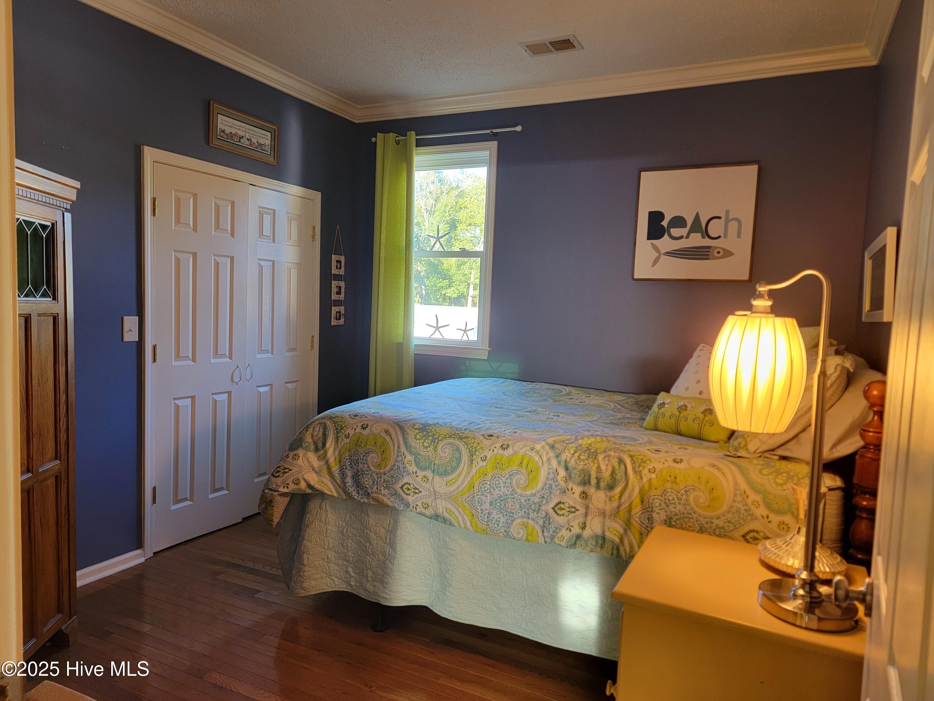 100538201 | Photo 19