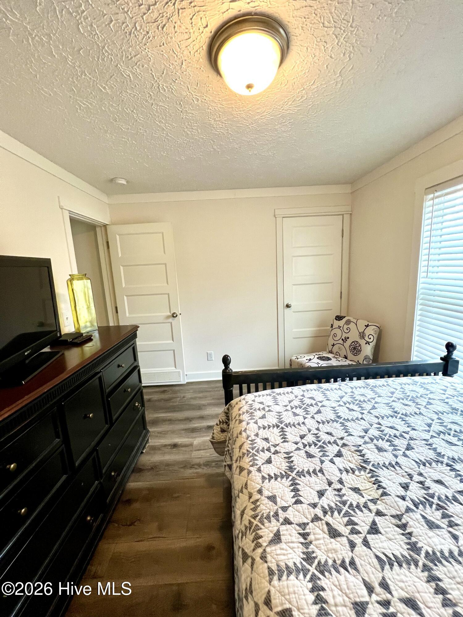 100558277 | Photo 27