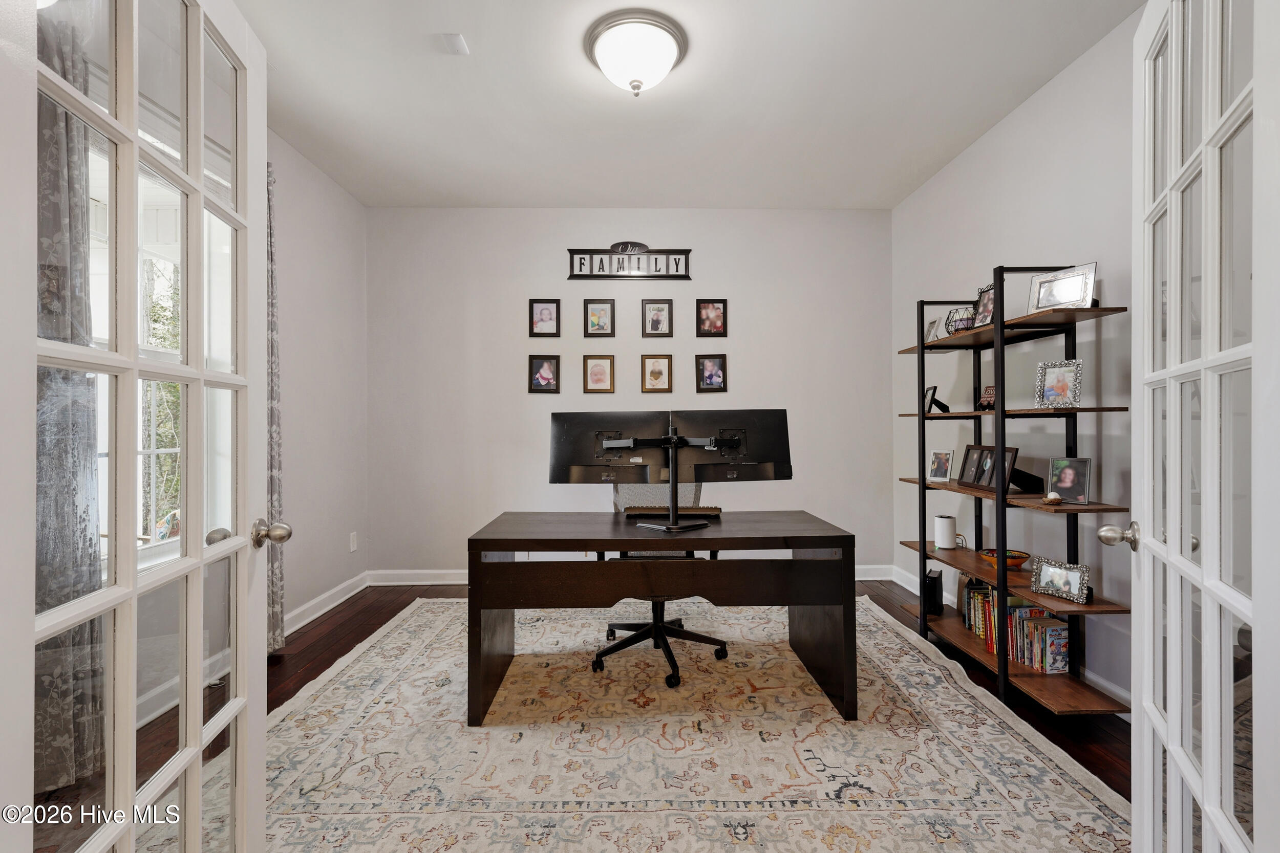 100562179 | Photo 49