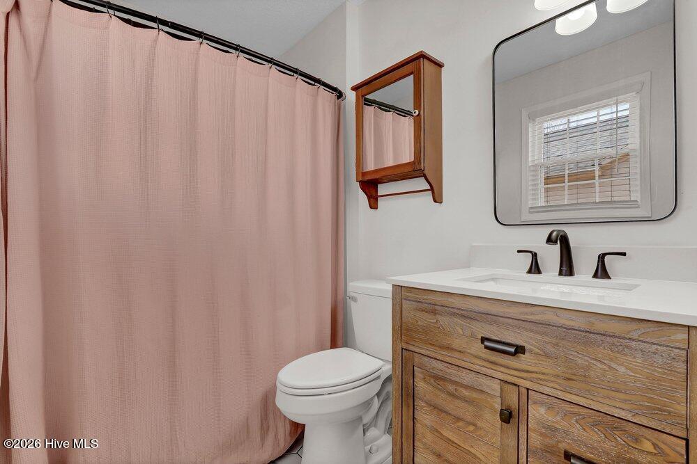 100557647 | Photo 16