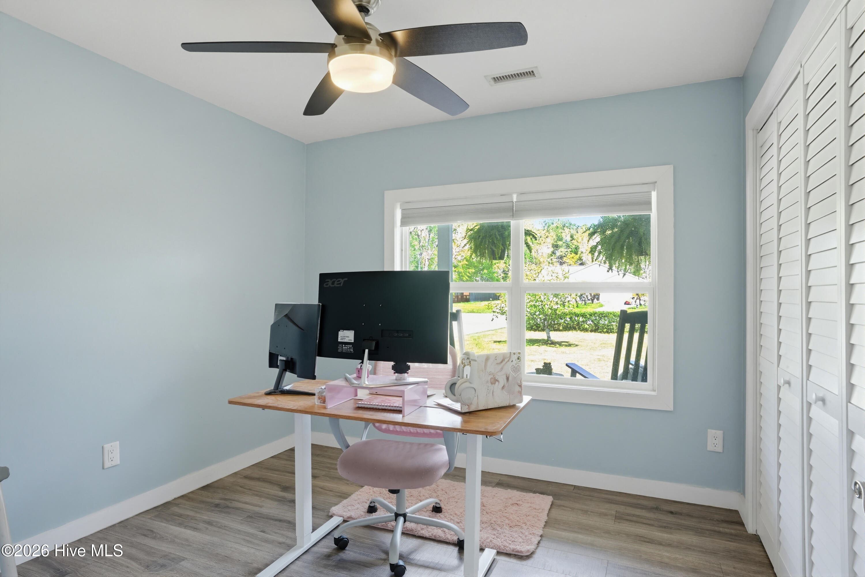 100565551 | Photo 19