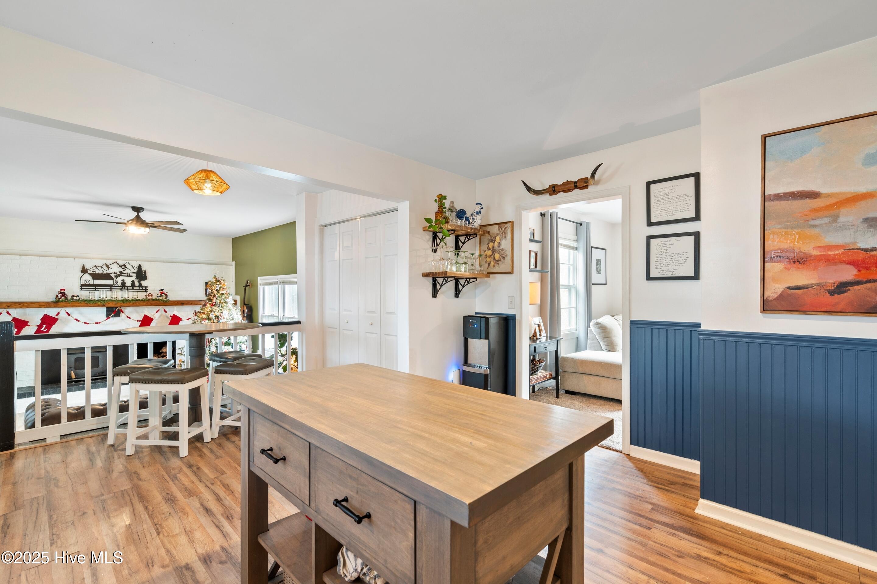 100546242 | Photo 11