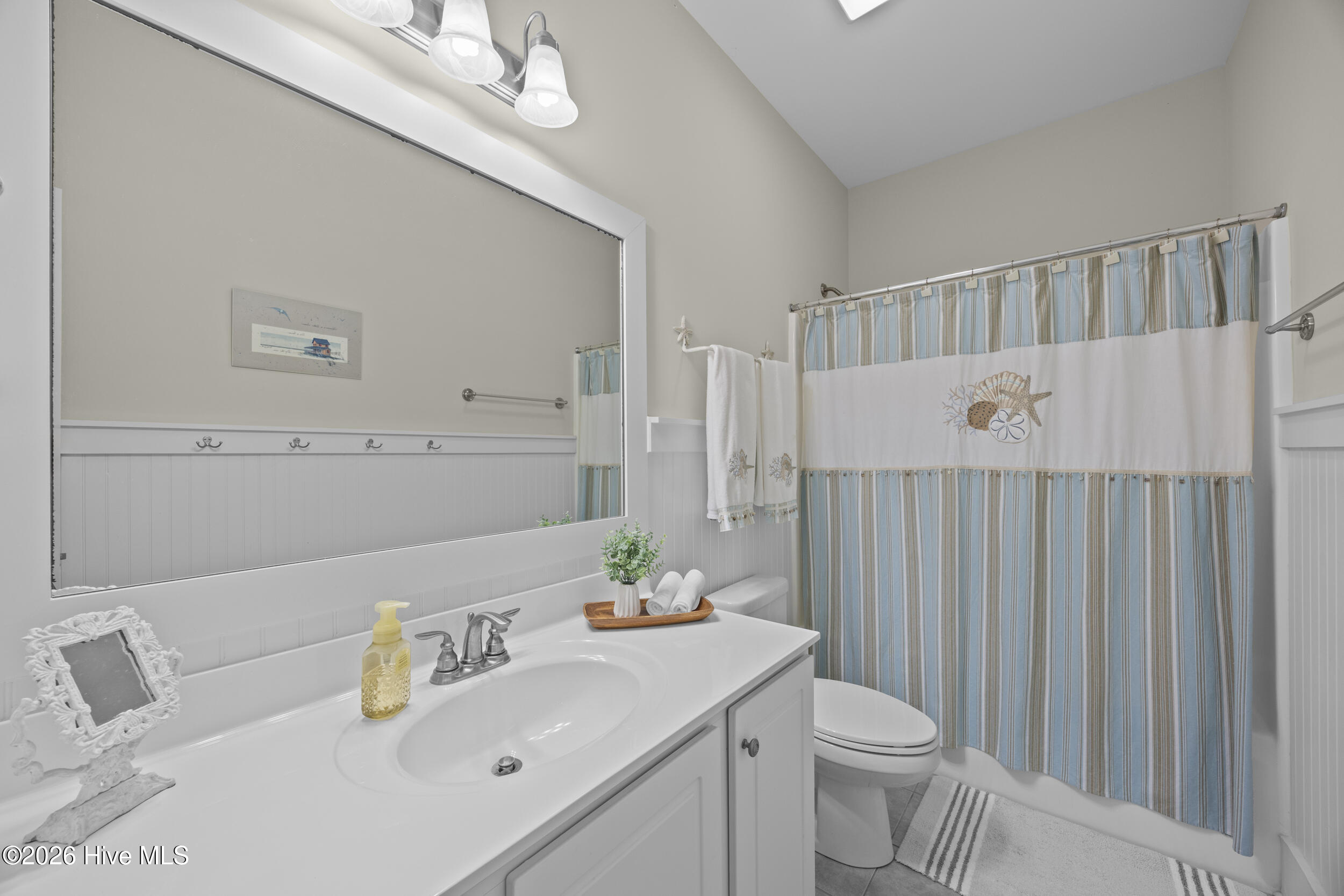 100567413 | Photo 18