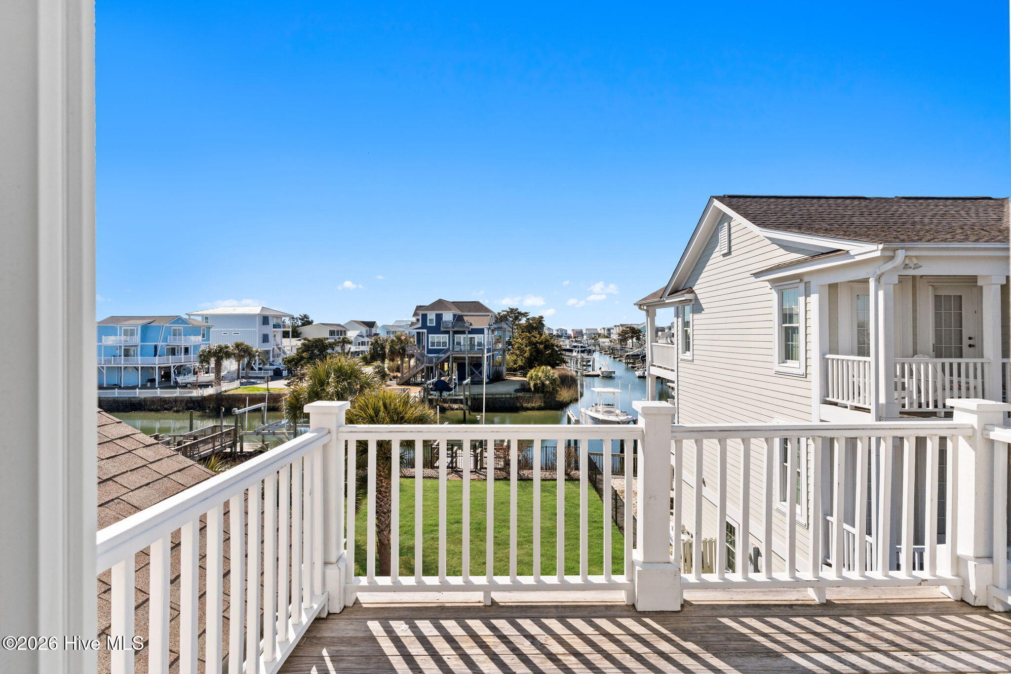 100557259 | Photo 26