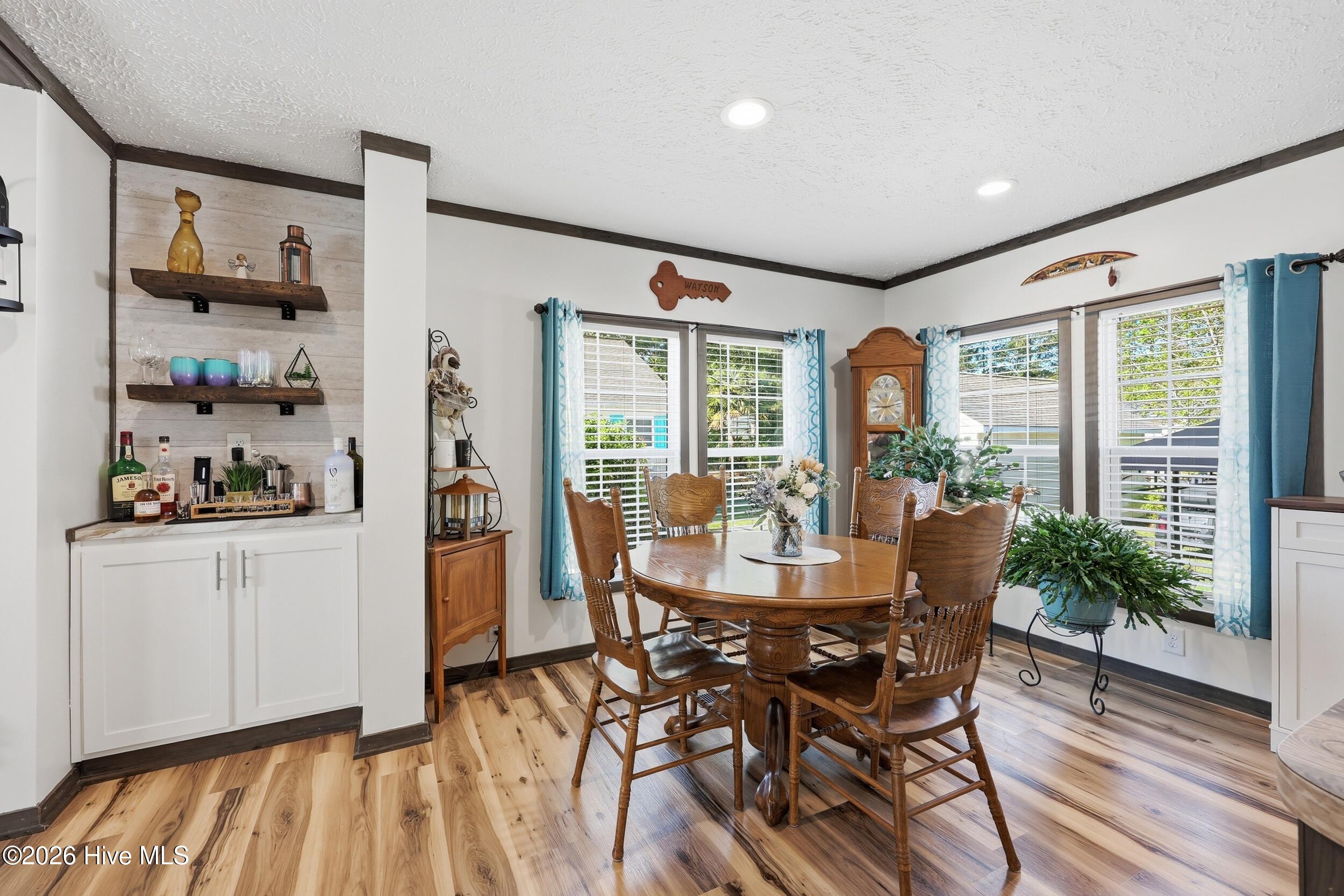 100567202 | Photo 12