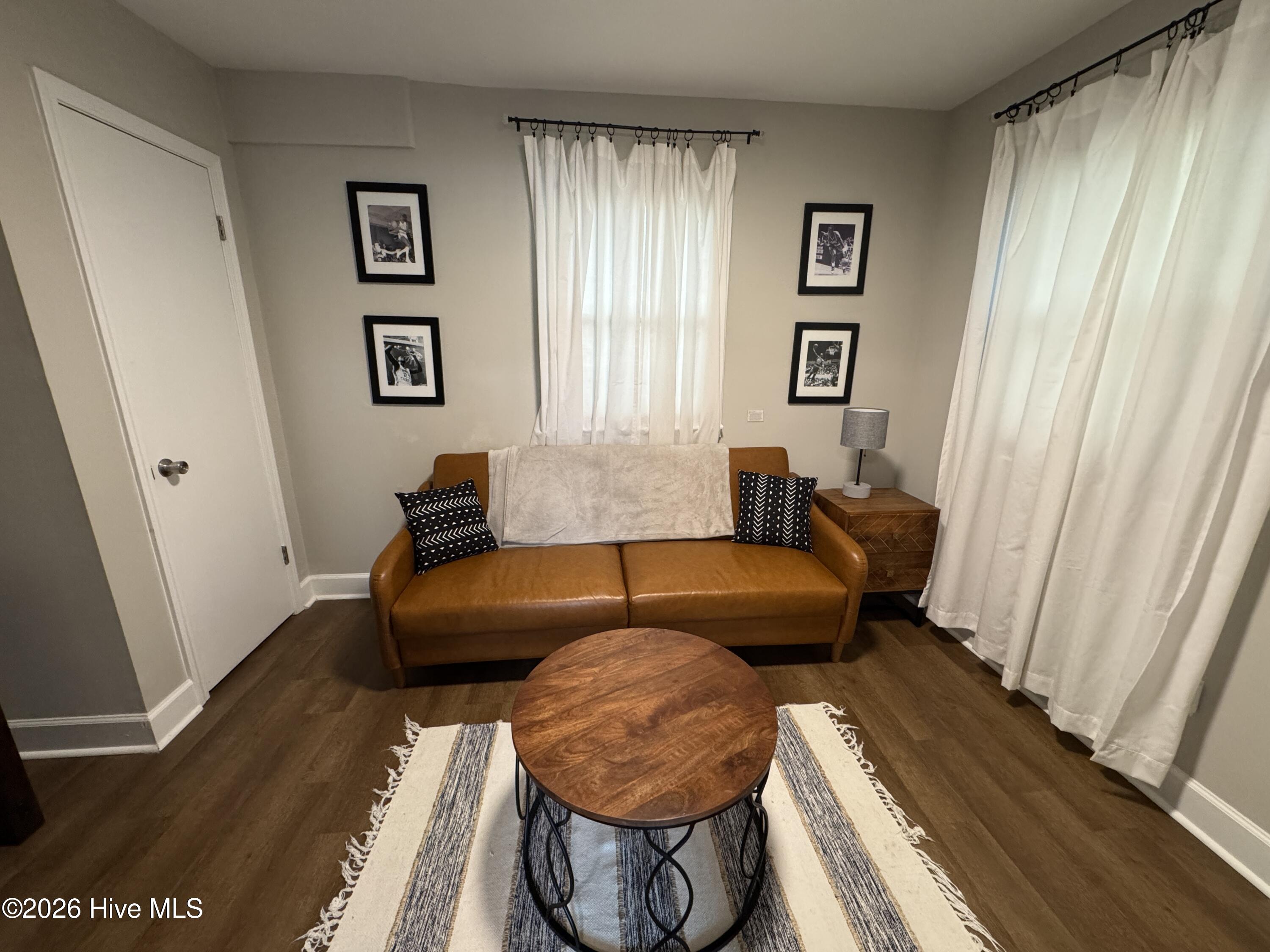 100552915 | Photo 22