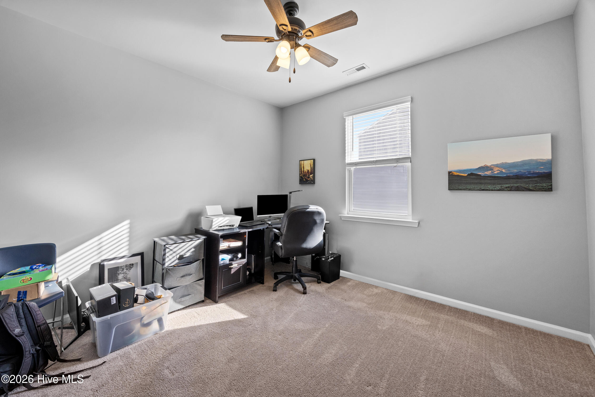 100561982 | Photo 14