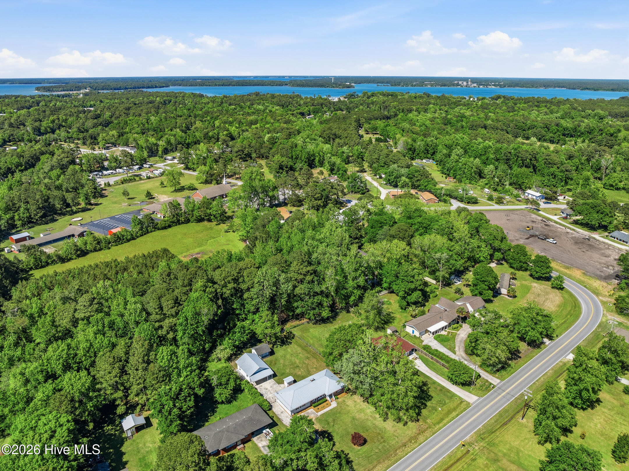 100570664 | Photo 53