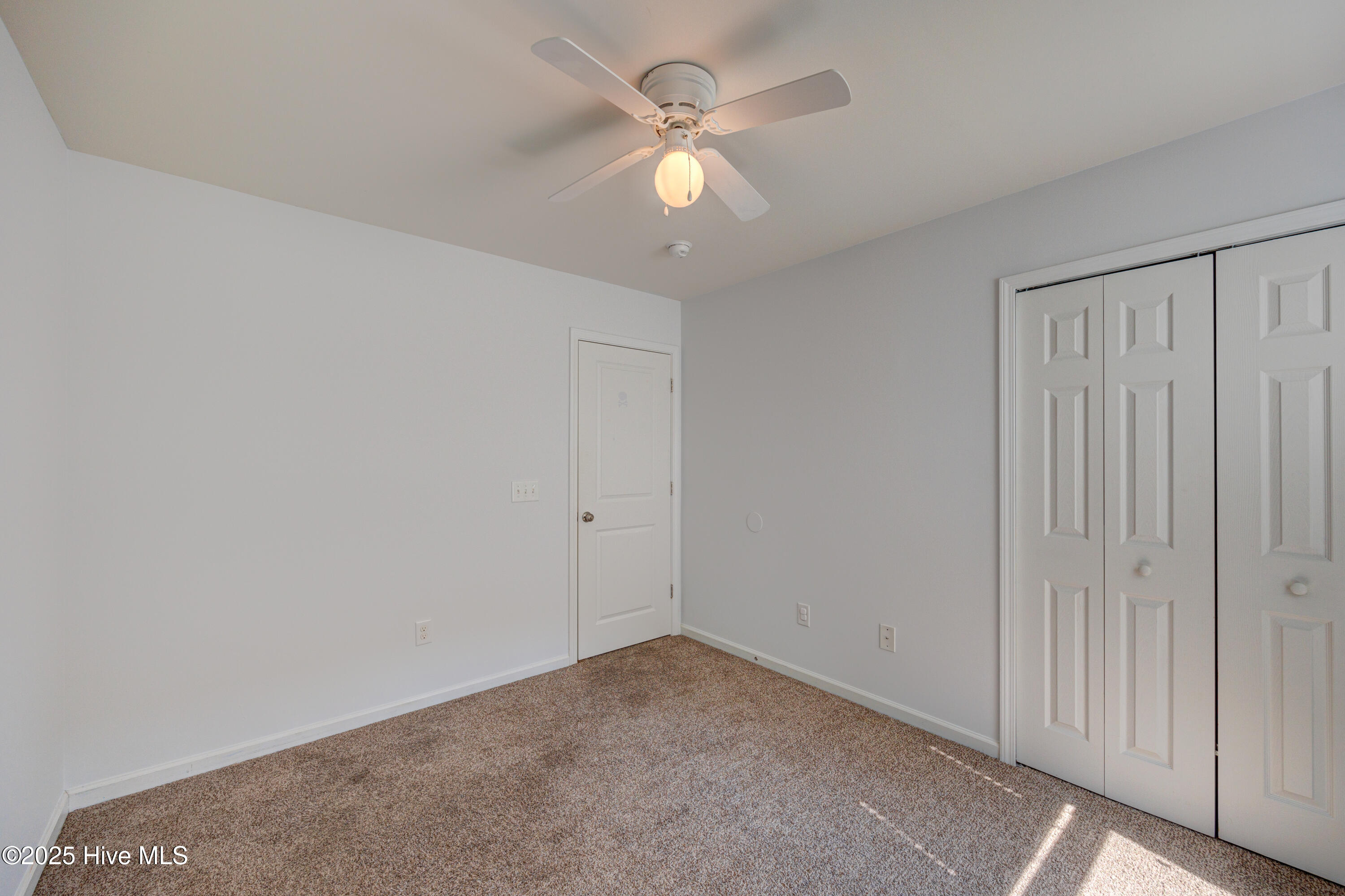 100530947 | Photo 22