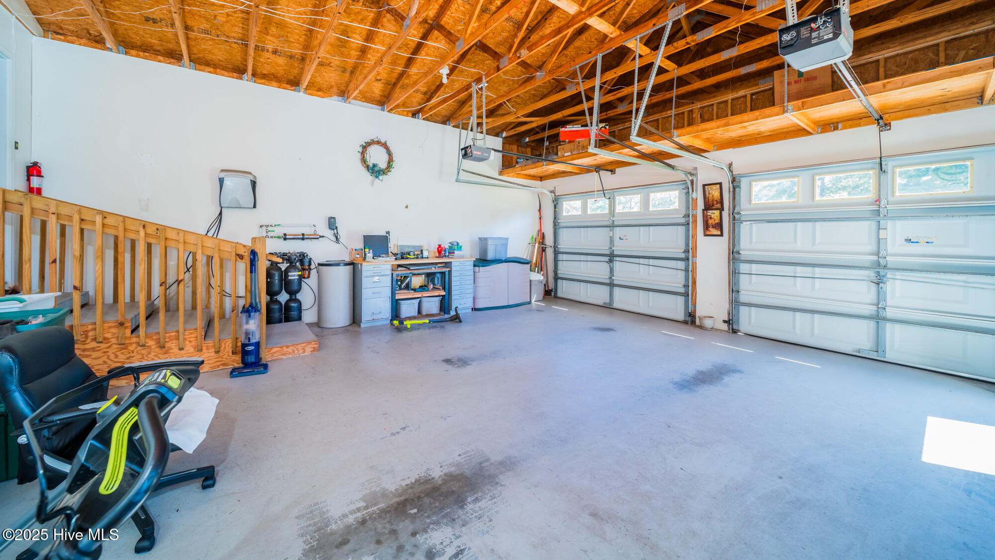 100530895 | Photo 24