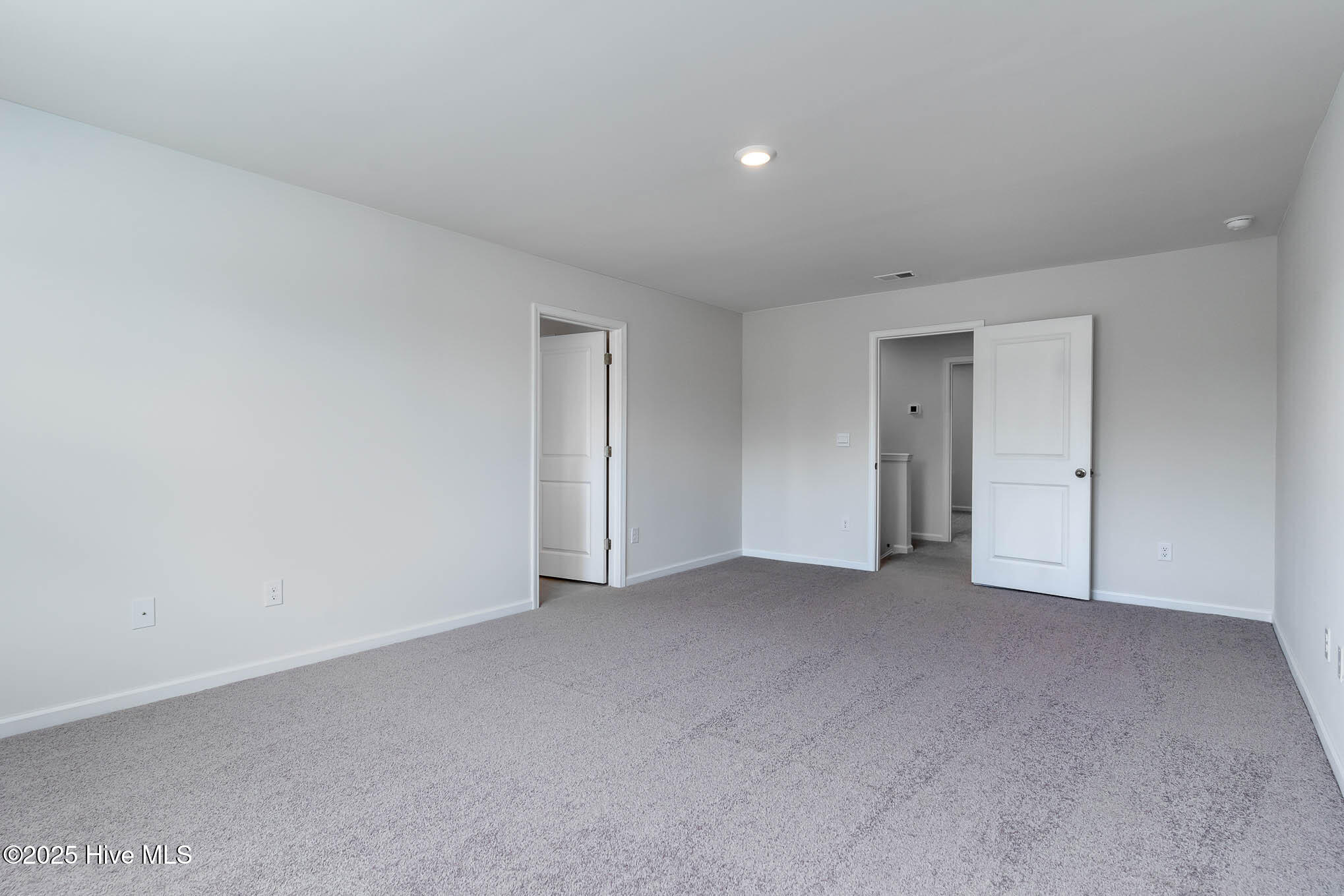 100550213 | Photo 20