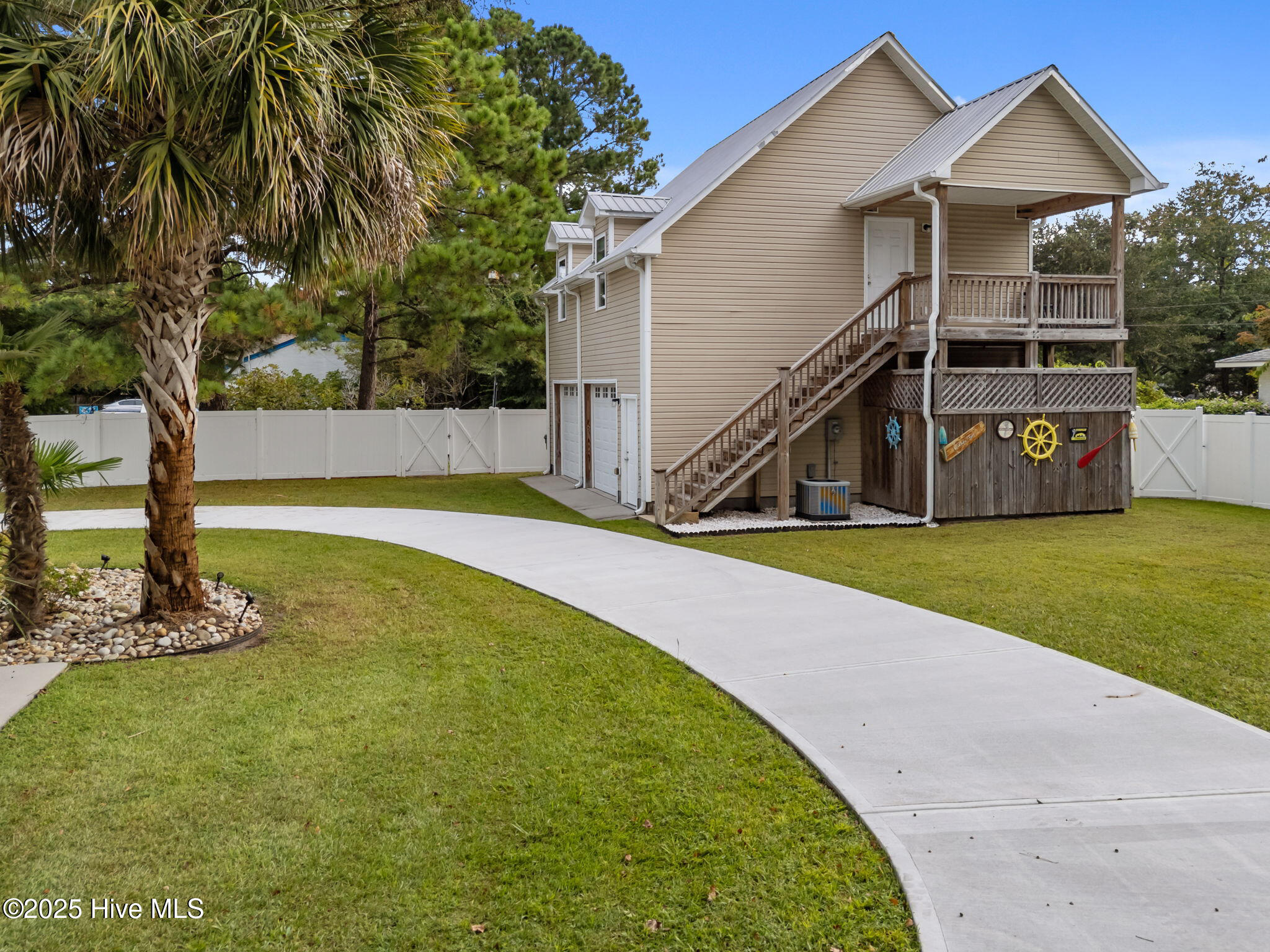 100530224 | Photo 43