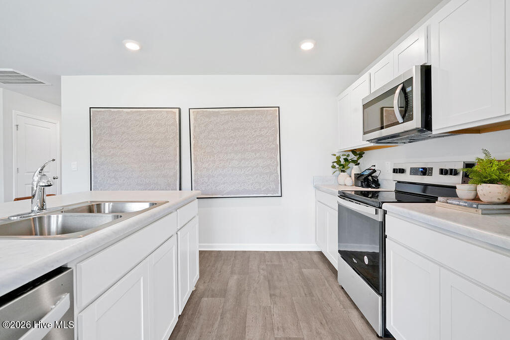 100552974 | Photo 21