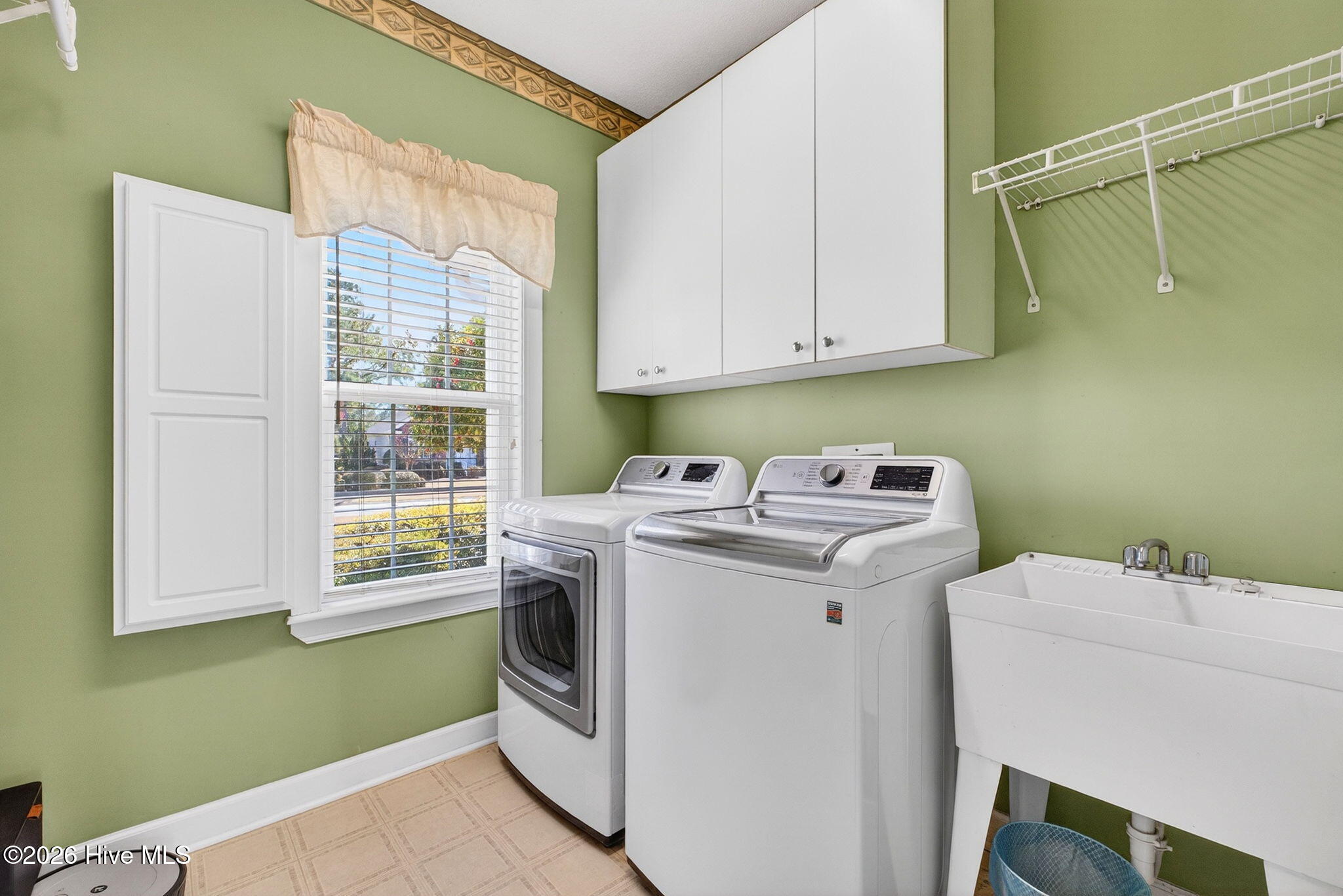 100557579 | Photo 30