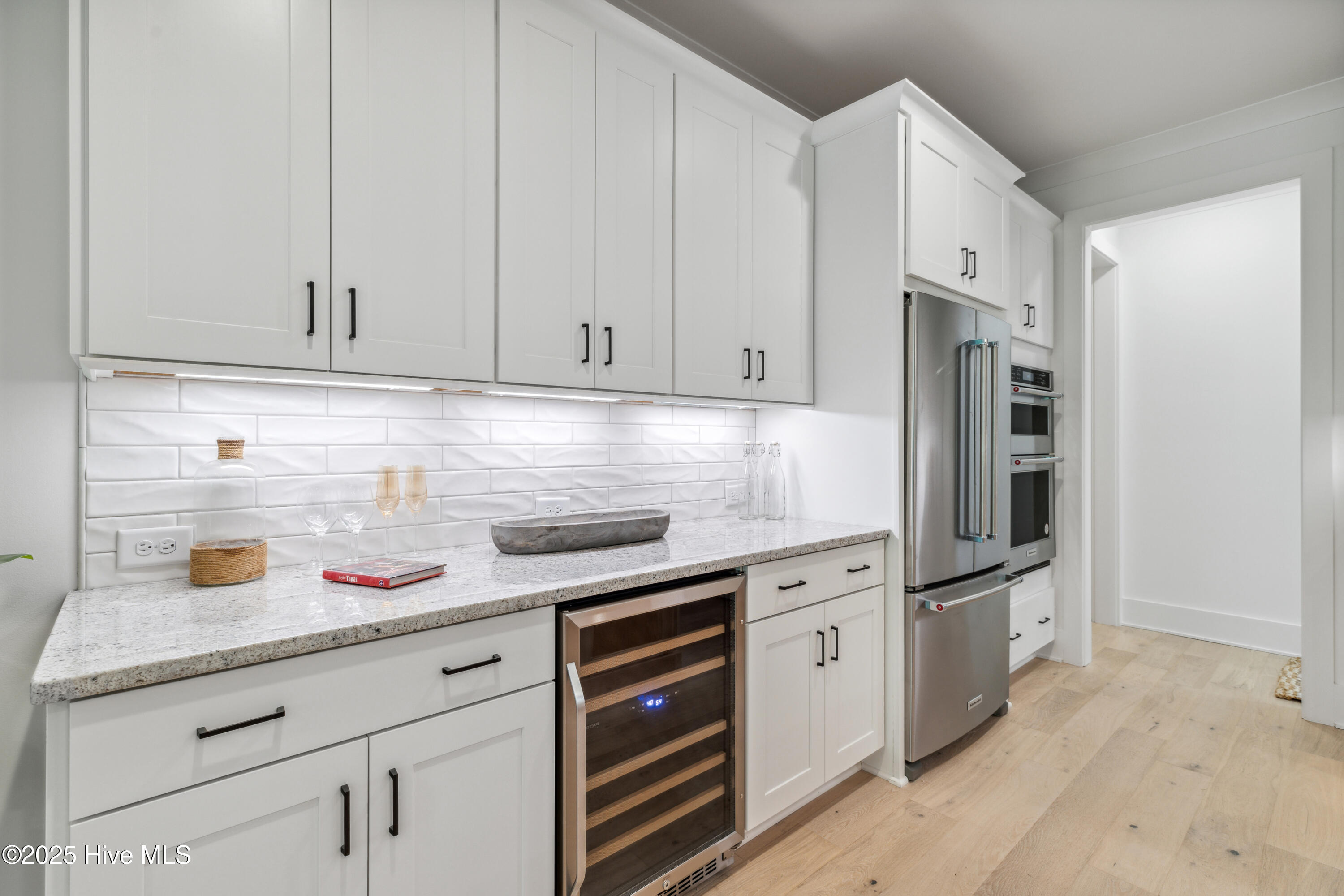 100523457 | Photo 11