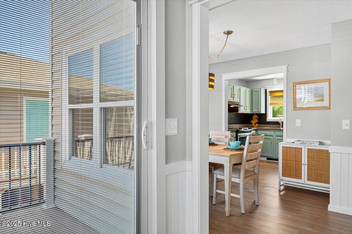 100529253 | Photo 18