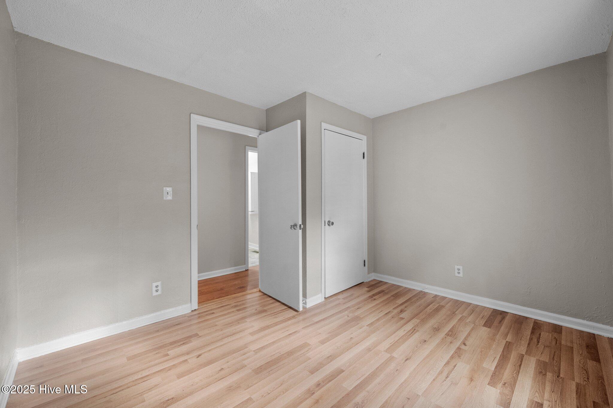 100568304 | Photo 22