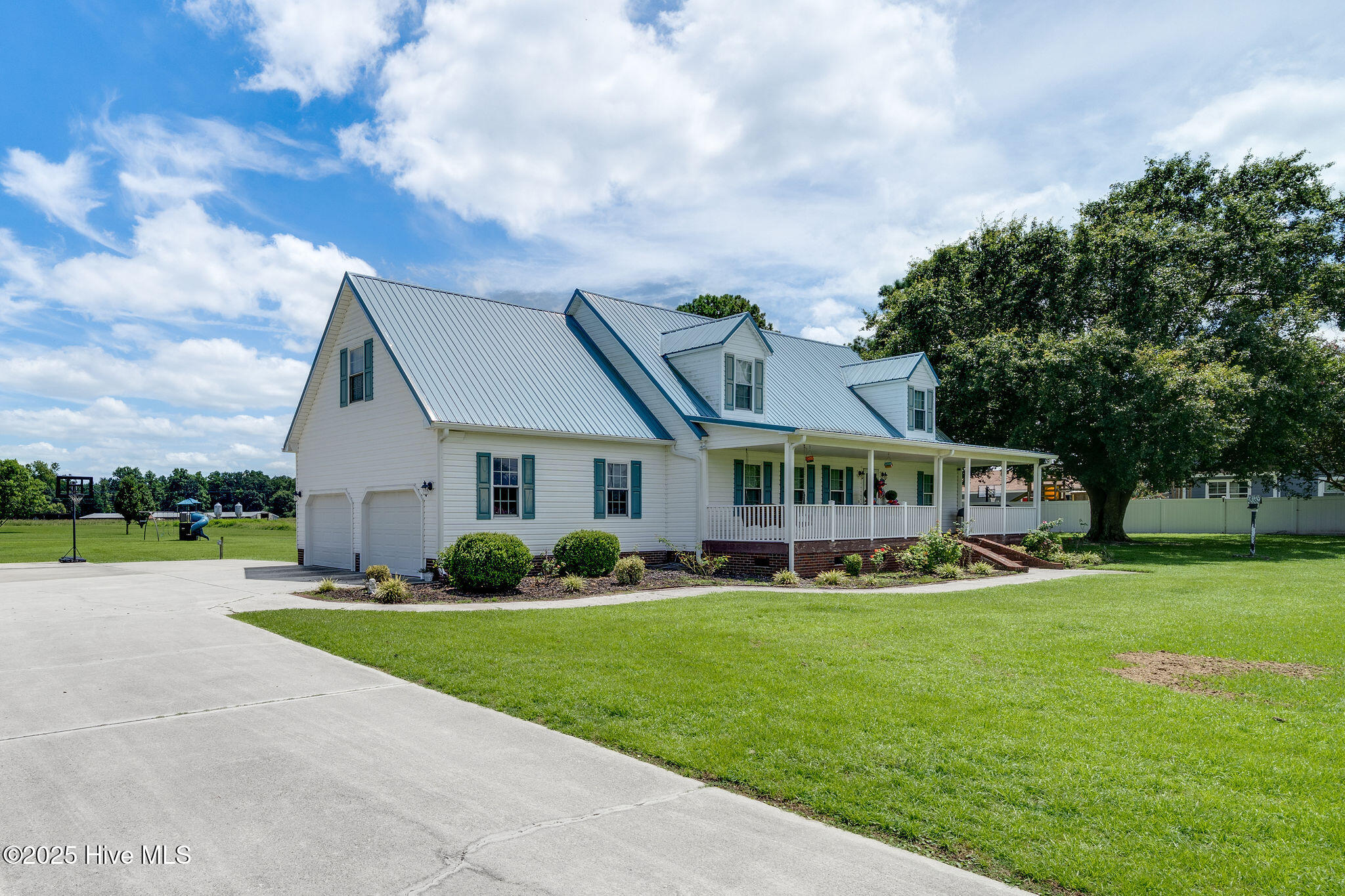 Homes for sale in Beulaville, NC | 599 Durwood Evans Rd, Beulaville, NC 28518 | MLS# 100524244